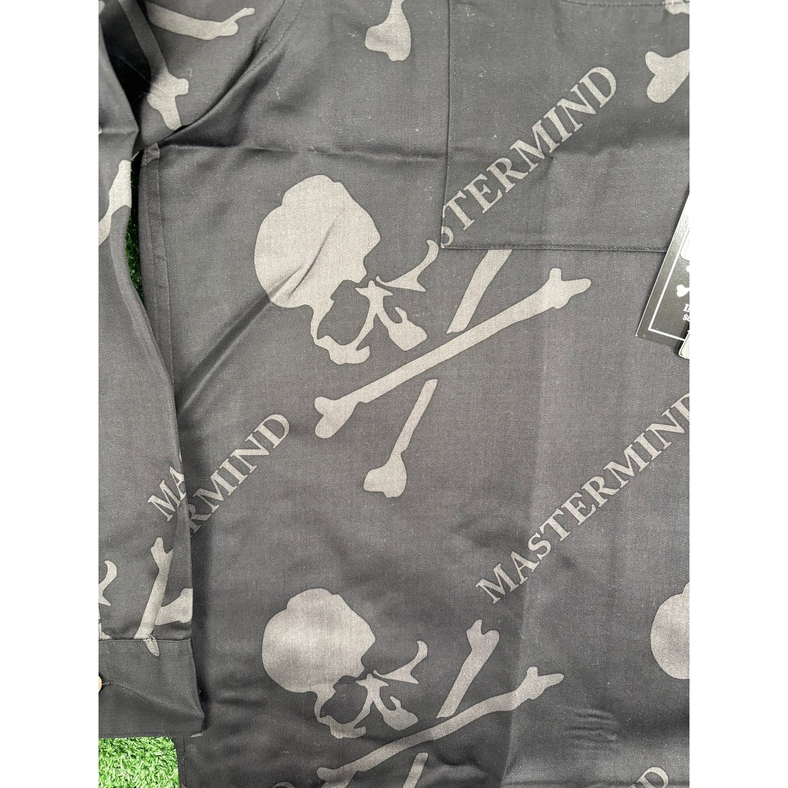 Mastermind Japan Mastermind World Silk Monogram Skull Button Down Size Large Size US L / EU 52-54 / 3 - 3 Thumbnail