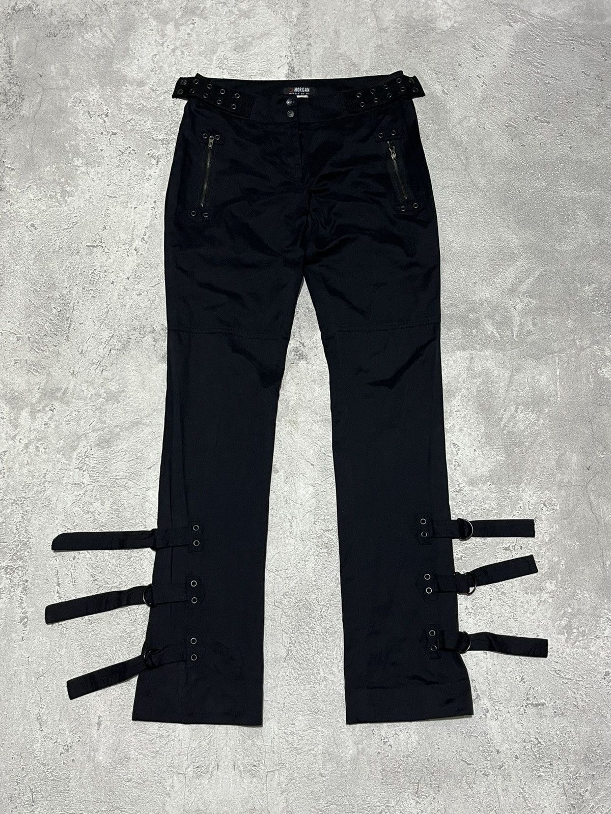 Morgan de Toi Bondage