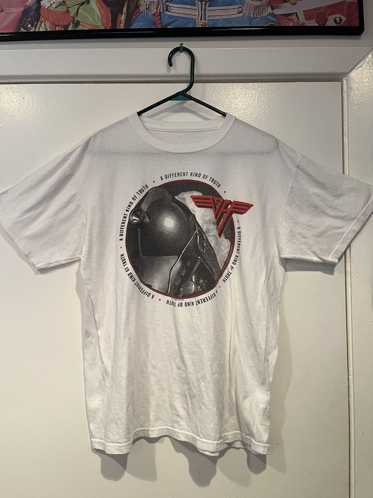 Band Tees 2011 Van Halen a different kind of truth band tshirt Size US L / EU 52-54 / 3 - 1 Thumbnail
