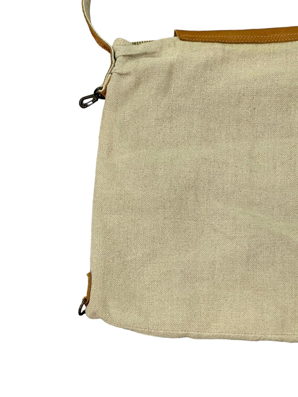 Japanese Brand Linen and Leather Arome de Muguet Messenger Bag Size ONE SIZE - 19 Thumbnail