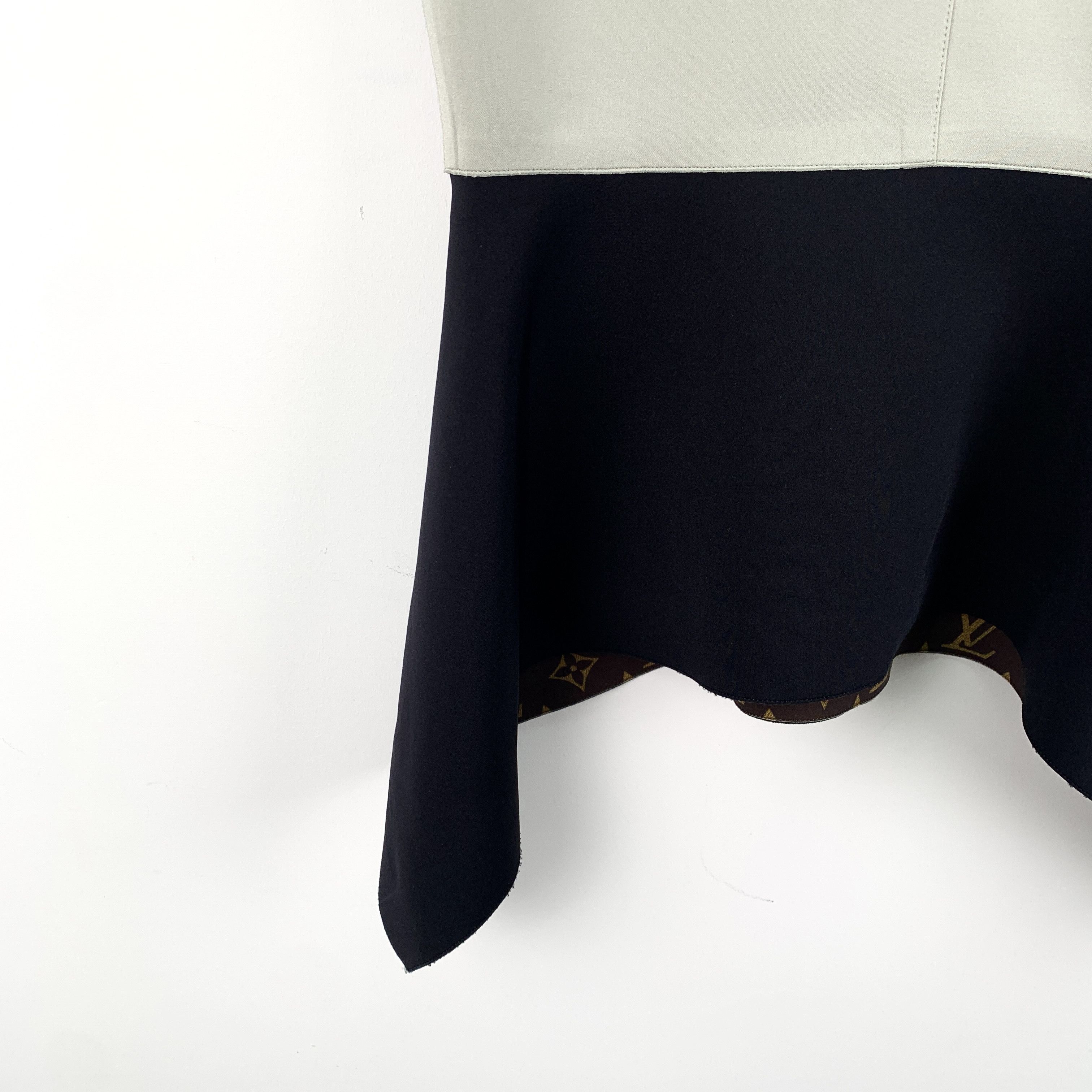 Louis Vuitton Louis Vuitton Top – Crewneck Tailored Top (Size S) Size S / US 4 / IT 40 - 6 Thumbnail