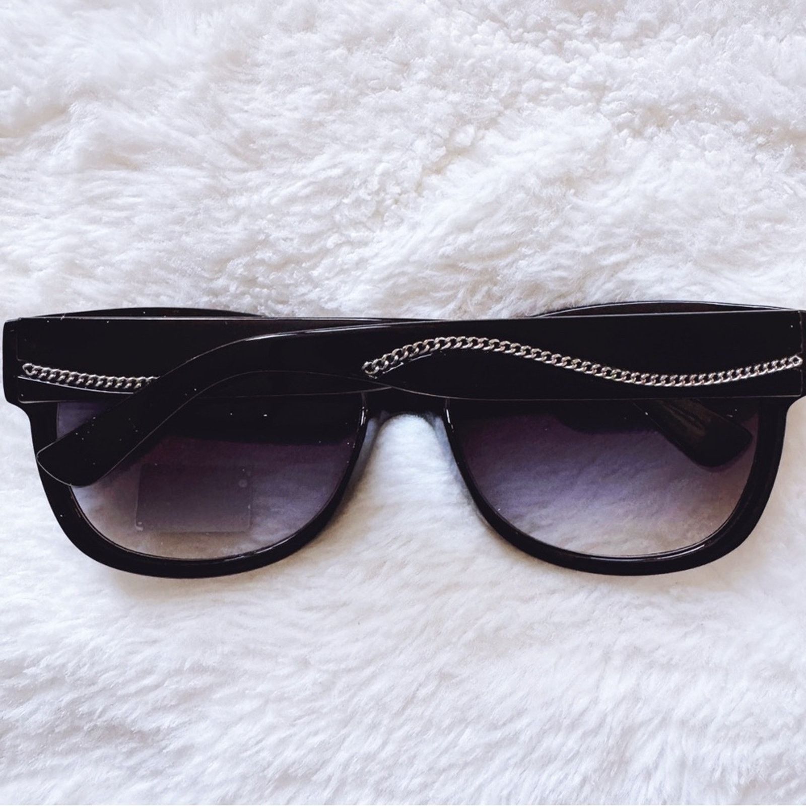 Other Rina Black w/Silver Accent Sunglasses Size ONE SIZE - 12 Thumbnail