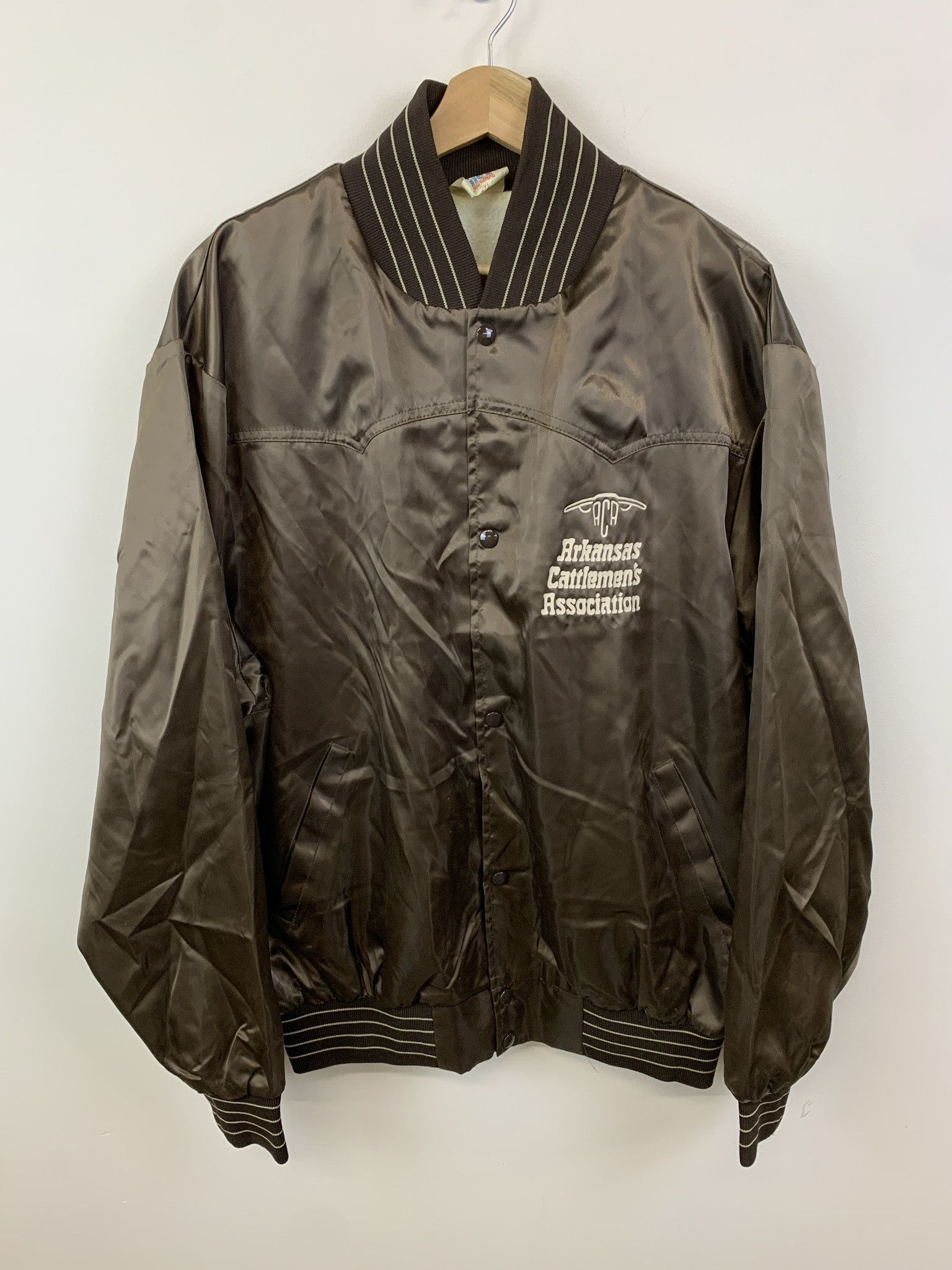 Vintage Vintage 1990s Western Windbreaker Arkansas Cattle Association Windbreaker Size XXL Size US XXL / EU 58 / 5 - 1 Thumbnail