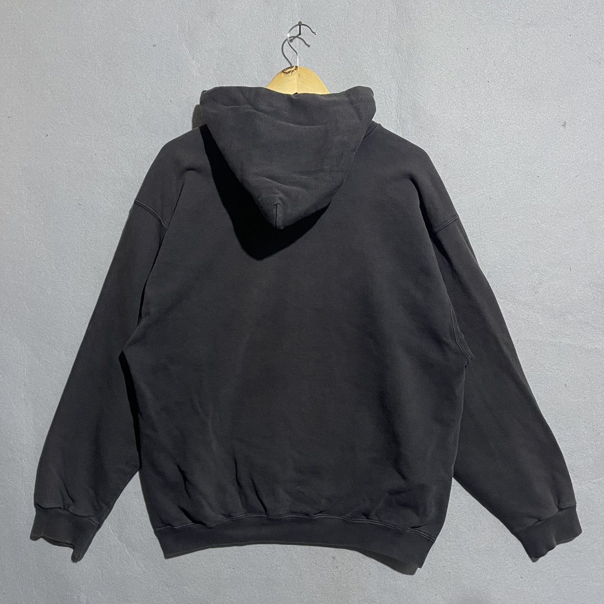 Nike Vintage Nike Black Hoodie – Classic Embroidered Swoosh Size US L / EU 52-54 / 3 - 5 Thumbnail