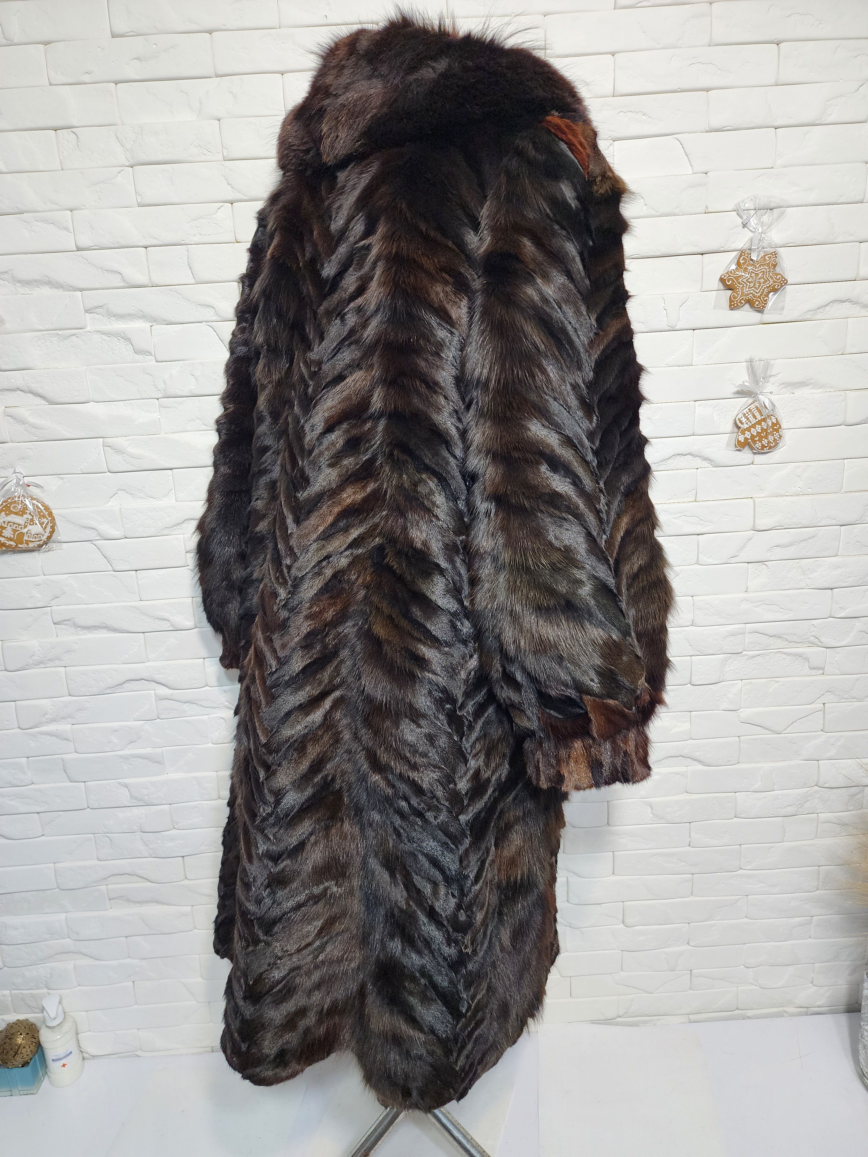 Furla Brown Genuine Fur Coat: Women's Winter Warm Coat Size XL / US 12-14 / IT 48-50 - 5 Thumbnail