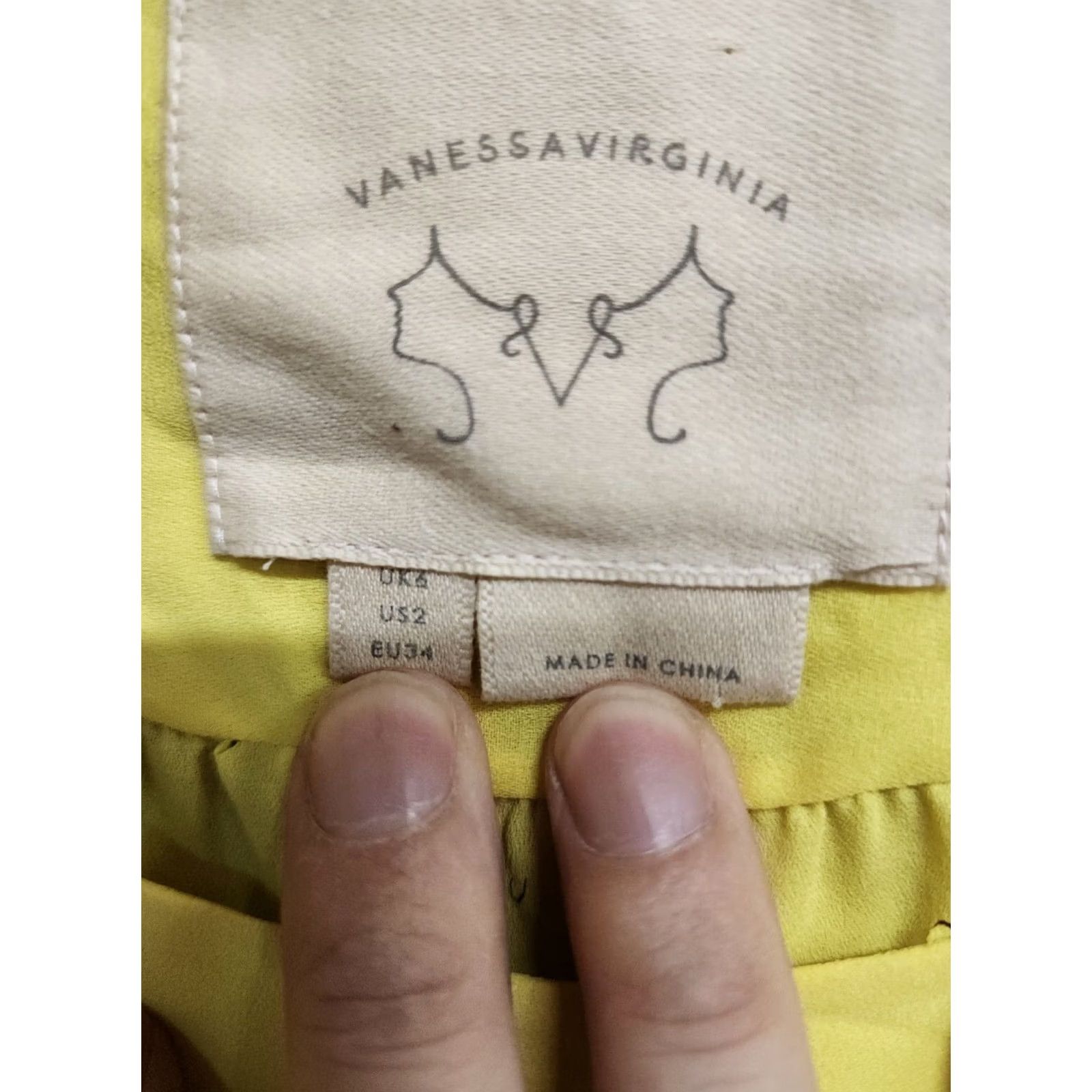 Anthropologie Vanessa Virginia Anthropologie Top Womens L Yellow Sheer Floral Peasant Shirt Blouse Knit Polyester Crew Neck Short Sleeve Casual, Regular, Vintage? Size L / US 10 / IT 46 - 3 Thumbnail