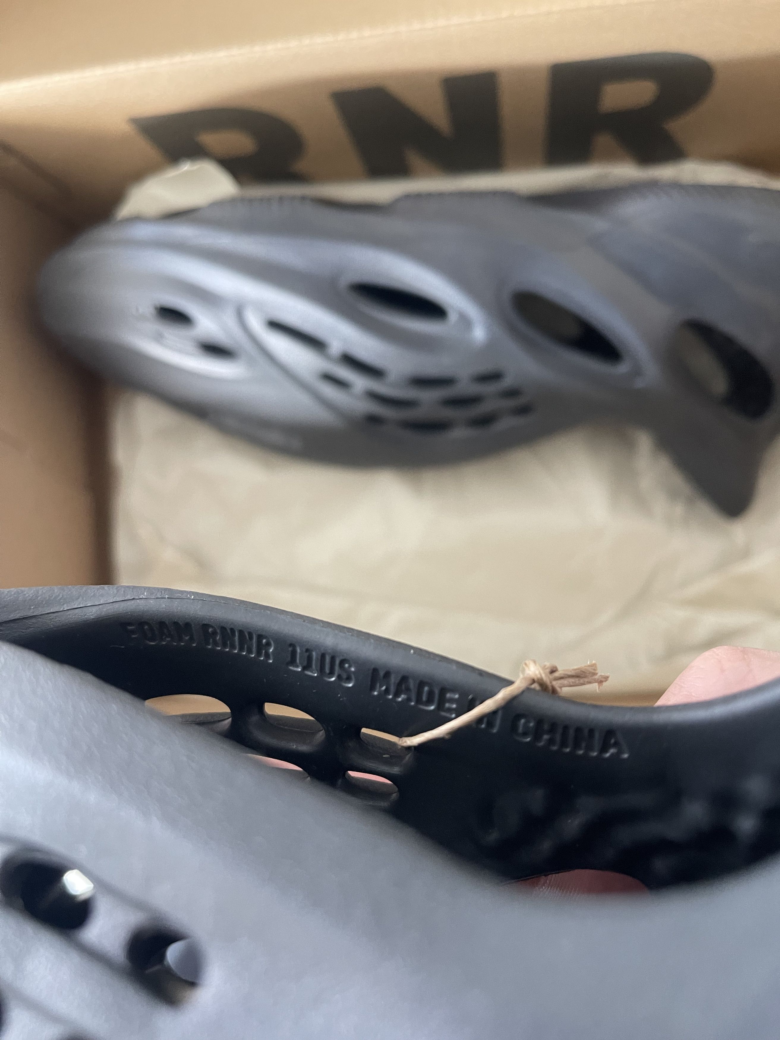 Yeezy adidas Yeezy Quantum Onyx Size US 11 / EU 44 - 9 Thumbnail