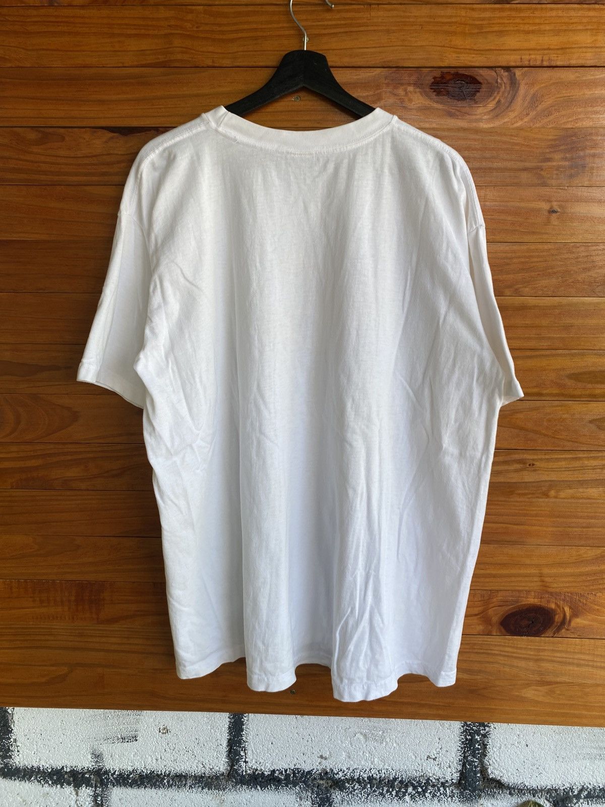 Hard Rock Cafe Vintage Hard Rock Cafe Shanghai White T-Shirt – Classic Size US XL / EU 56 / 4 - 7 Thumbnail