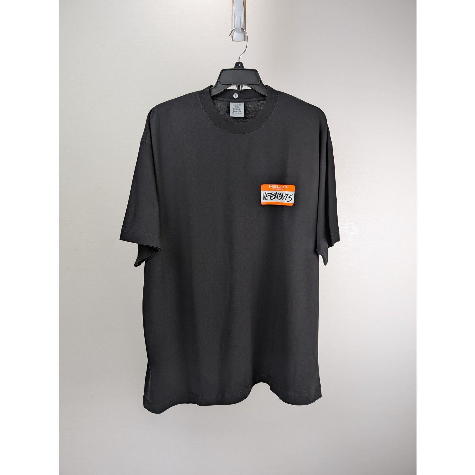 Vetements o1rshd1 Dollar Bill LS T-Shirt in Black Size US XL / EU 56 / 4 - 1 Thumbnail