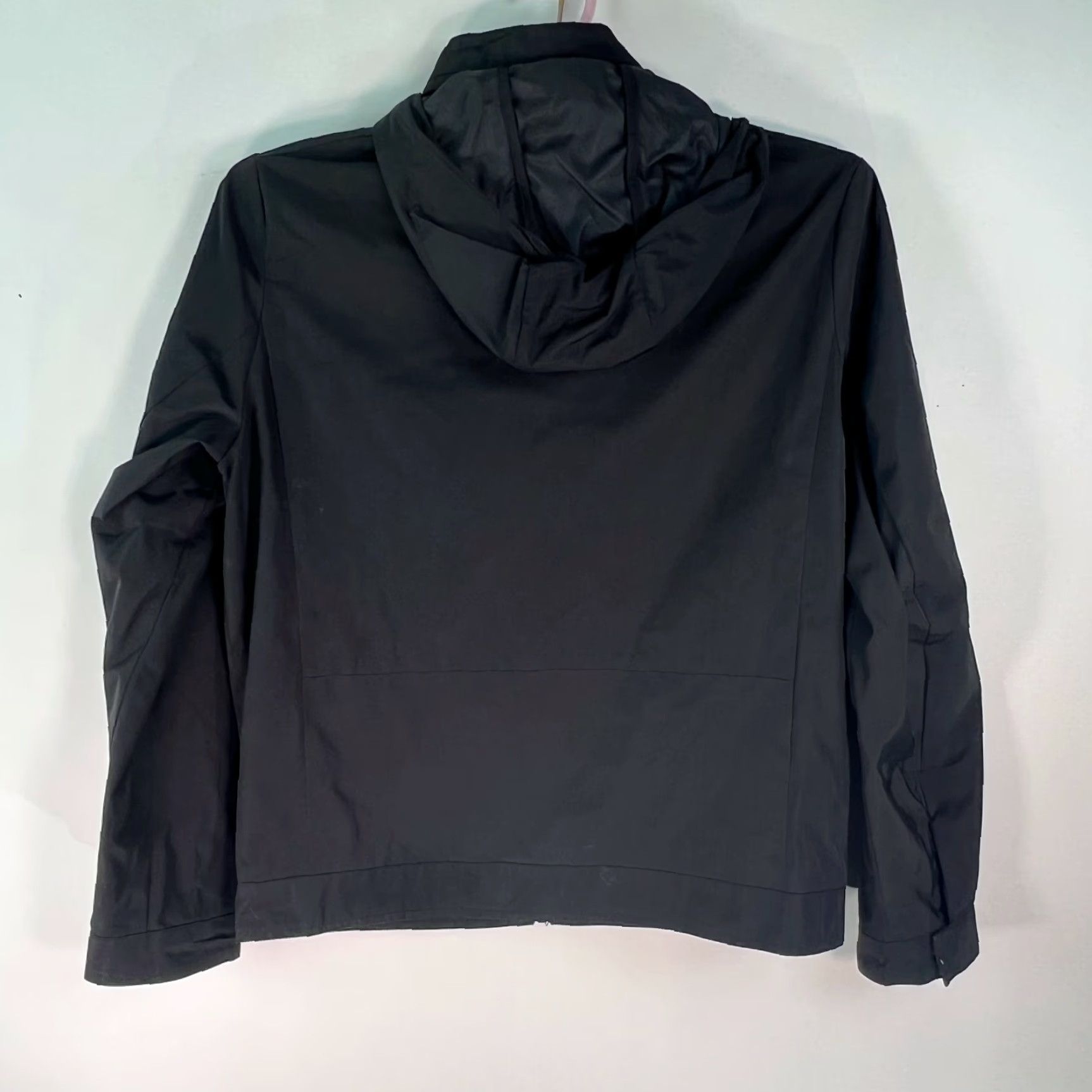 Calvin Klein Calvin Klein Mens Jacket Full Zip Hooded Black M Classic Solid 100% Polyester Regular Chest 44 in Long Sleeve Length 26 in 2 Pockets Shirt or Coat? Size US M / EU 48-50 / 2 - 2 Thumbnail