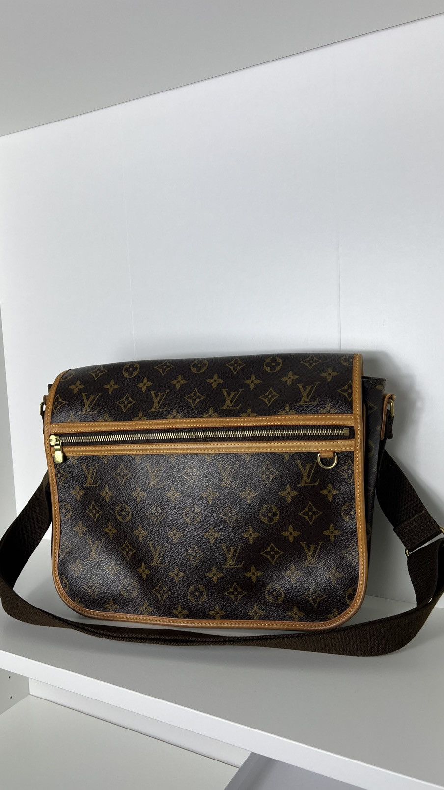 Louis Vuitton Louis Vuitton Messenger Bag Size ONE SIZE - 1 Thumbnail