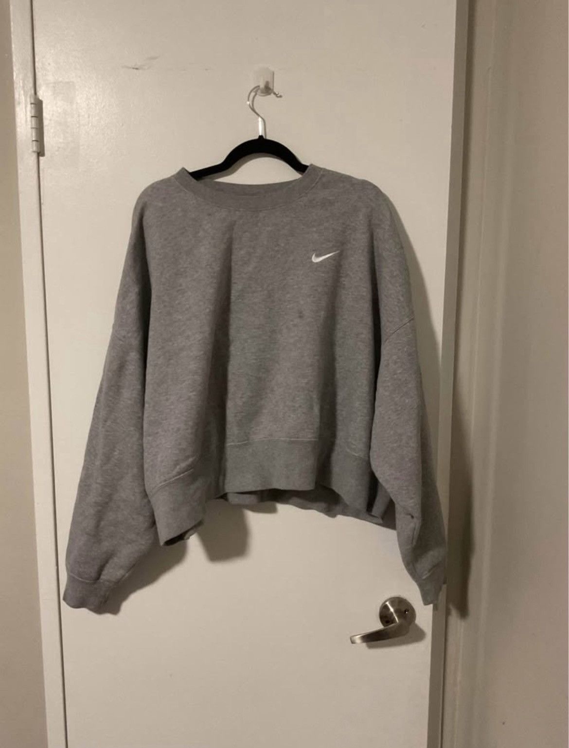 Nike Cropped Nike crewneck Size L / US 10 / IT 46 - 1 Thumbnail