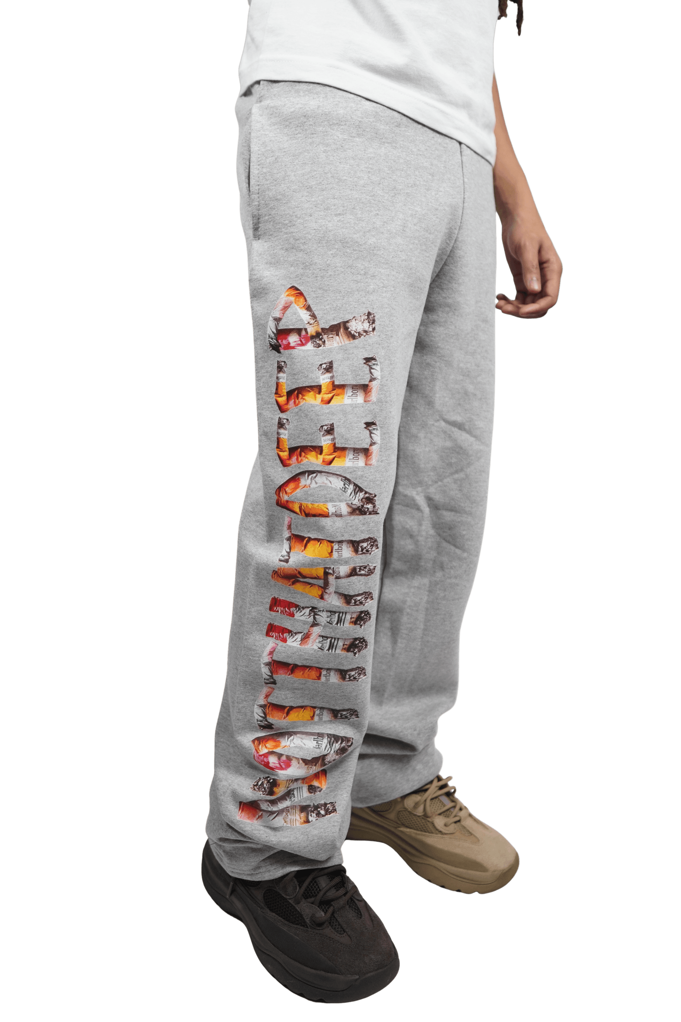Japanese Brand Grey Cigarette Spell out Sweatpants Size US 32 / EU 48 - 1 Thumbnail