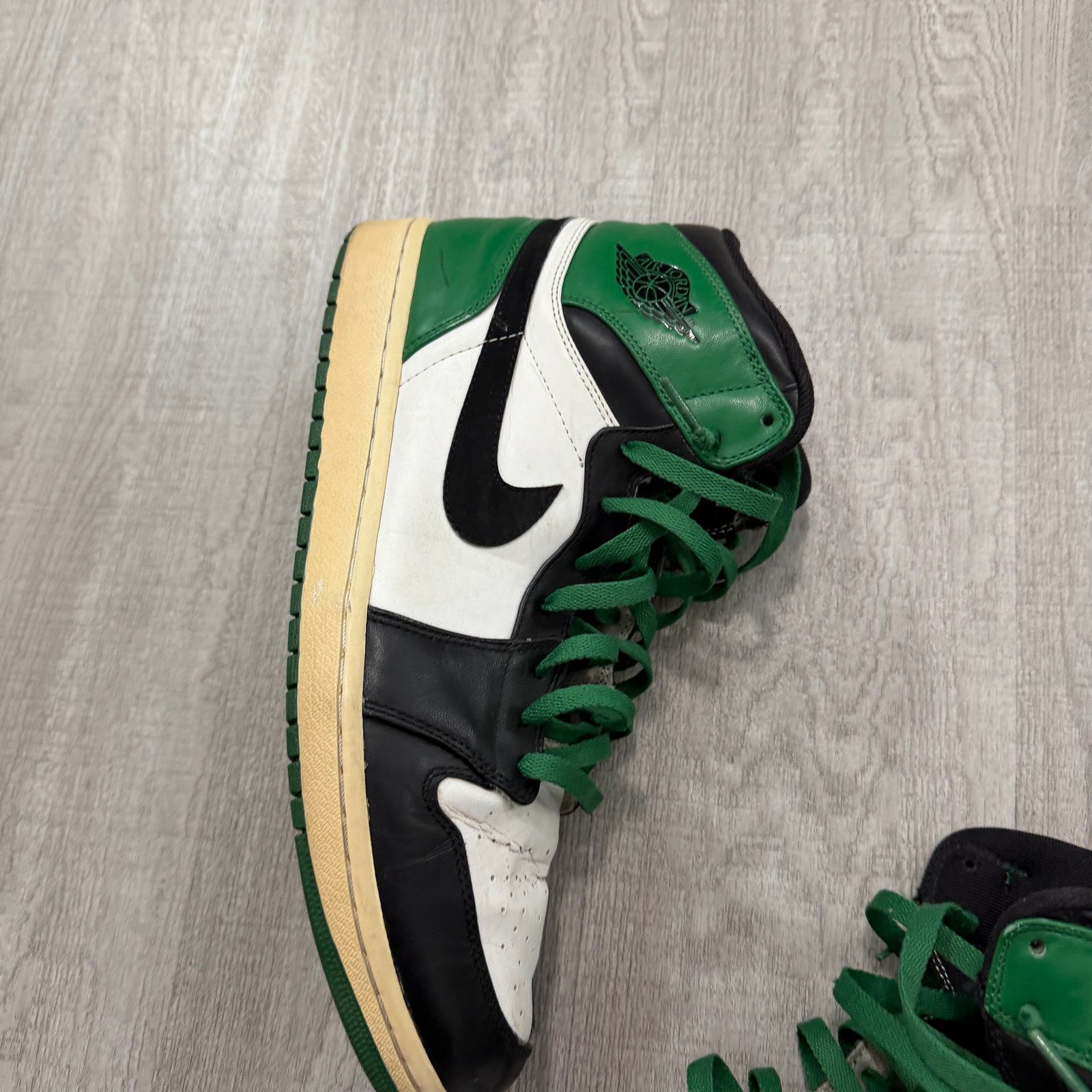 Jordan Brand Nike Air Jordan 1 Retro High Celtics Mens 13 Green Sneakers Size US 13 / EU 46 - 3 Thumbnail