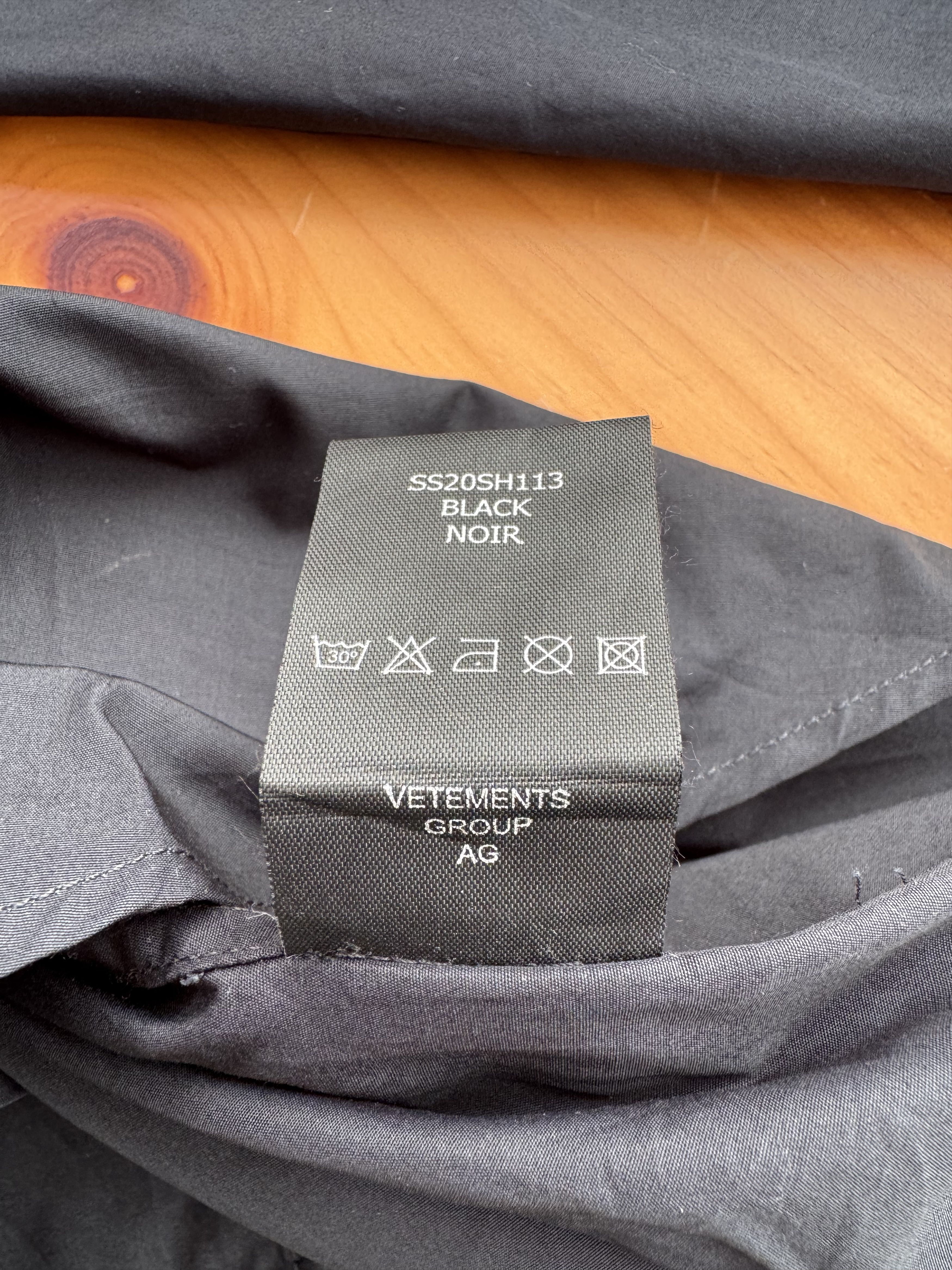 Vetements Vetements SS20 RUNWAY Dressmakers oversized shirt Size US S / EU 44-46 / 1 - 12 Thumbnail