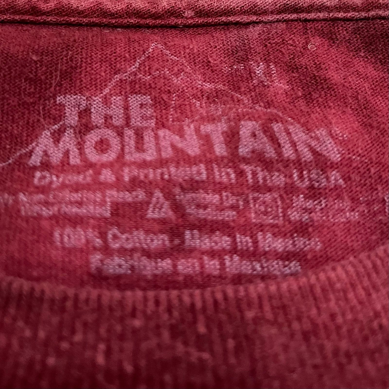 The Mountain The Mountain Alabama Crimson Tide Red Graphic Shirt XL Size US XL / EU 56 / 4 - 4 Thumbnail