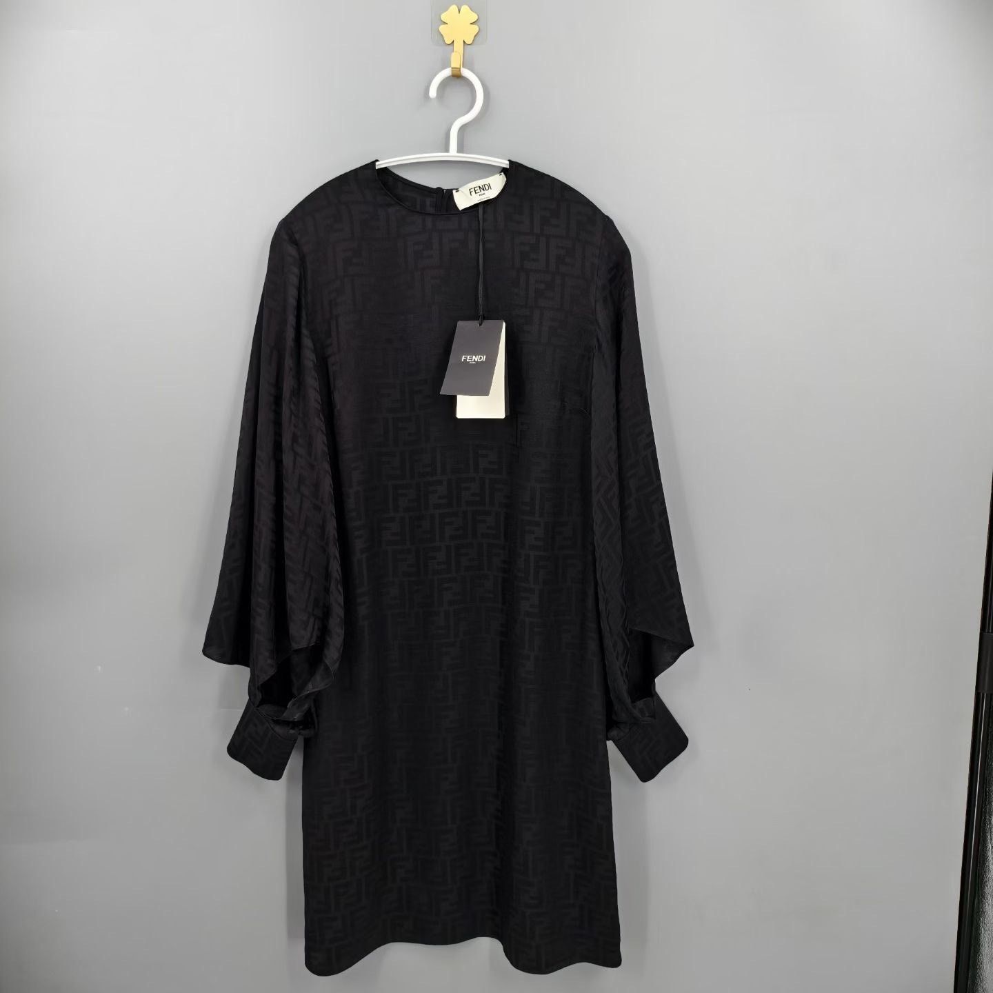 Fendi Fendi Silk Black T-Shirt XS Women Size XS / US 0-2 / IT 36-38 - 1 Thumbnail
