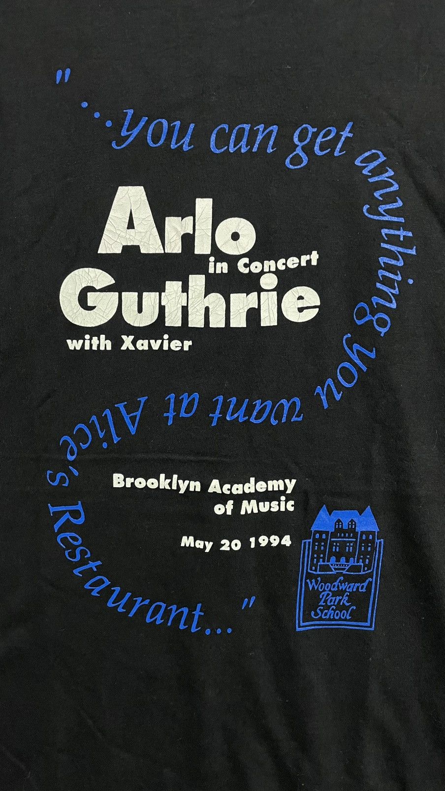 Vintage Vintage 90s Arlo Guthrie in Concert With Xavier T-Shirt Size US L / EU 52-54 / 3 - 4 Thumbnail