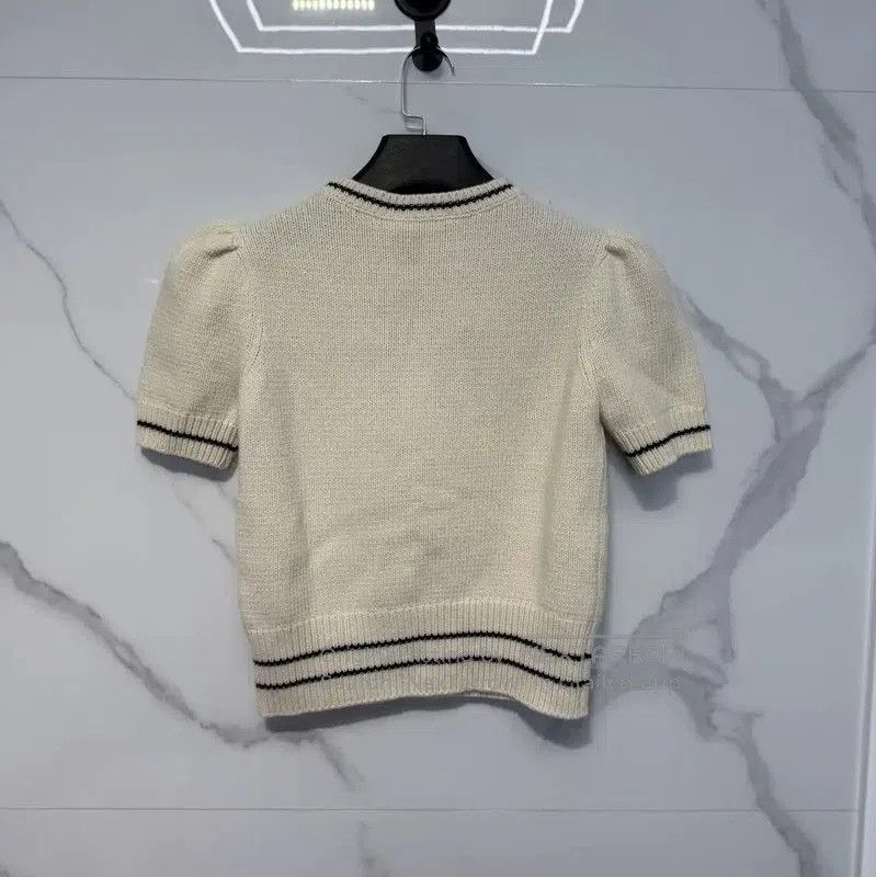 Dior Dior Women's White Wool Short Sleeve Sweater . Size M / US 6-8 / IT 42-44 - 1 Thumbnail