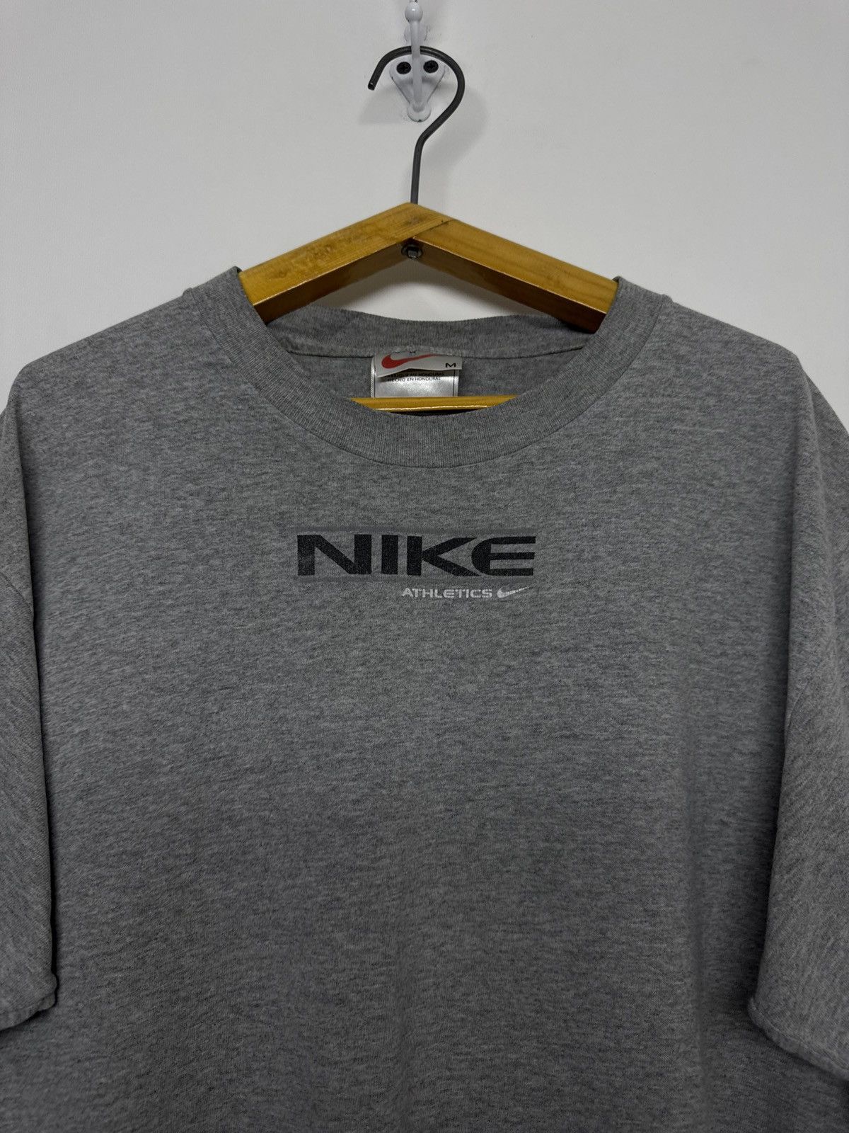 Nike Vintage Y2k Nike Logo Swoosh T-shirt Size M / US 6-8 / IT 42-44 - 2 Thumbnail