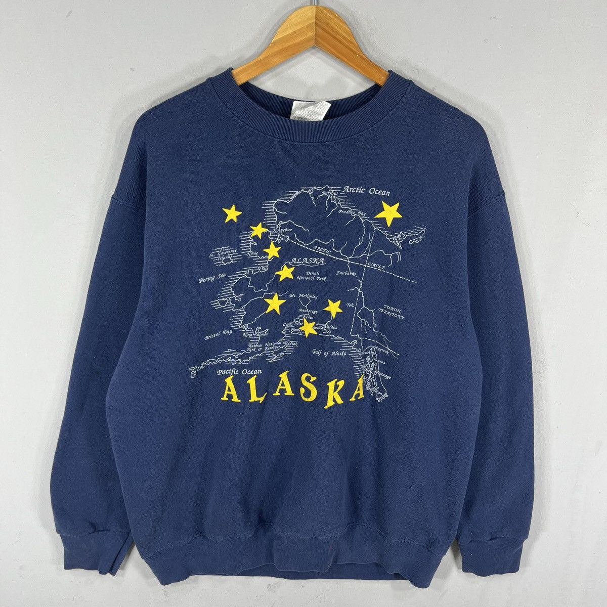 Fruit Of The Loom × Vintage VINTAGE 90s ALASKA MAP GRAPHIC RETRO BIG LOGO PRINTED Size US L / EU 52-54 / 3 - 1 Thumbnail