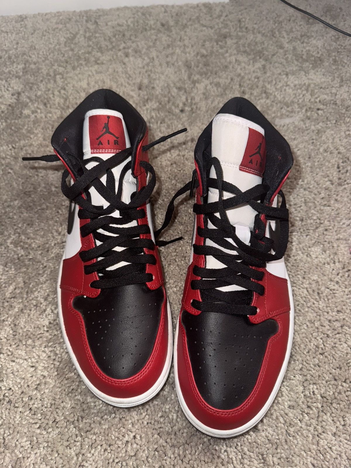 Jordan Brand Air Jordan 1 Mid Chicago Black Size US 11 / EU 44 - 3 Thumbnail