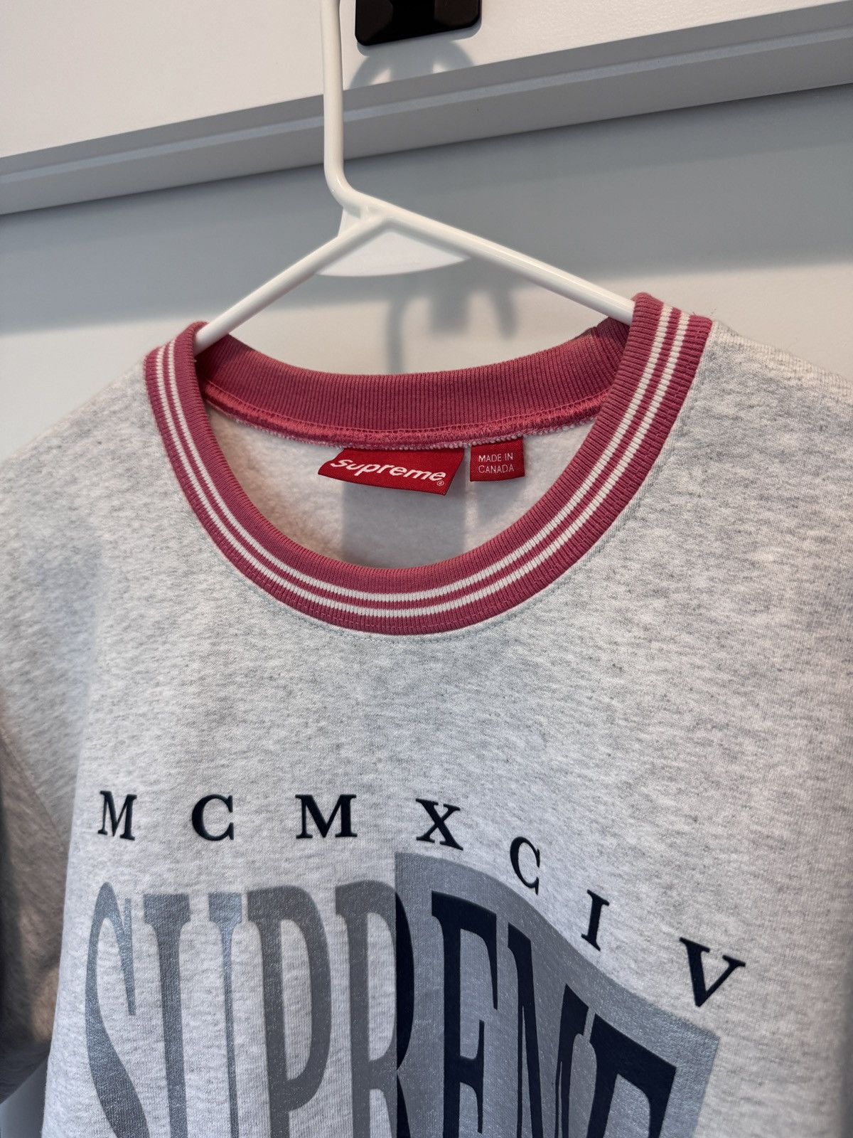 Supreme Supreme Mens Supreme Team Red Grey Crewneck Sweater size L Size US L / EU 52-54 / 3 - 5 Thumbnail