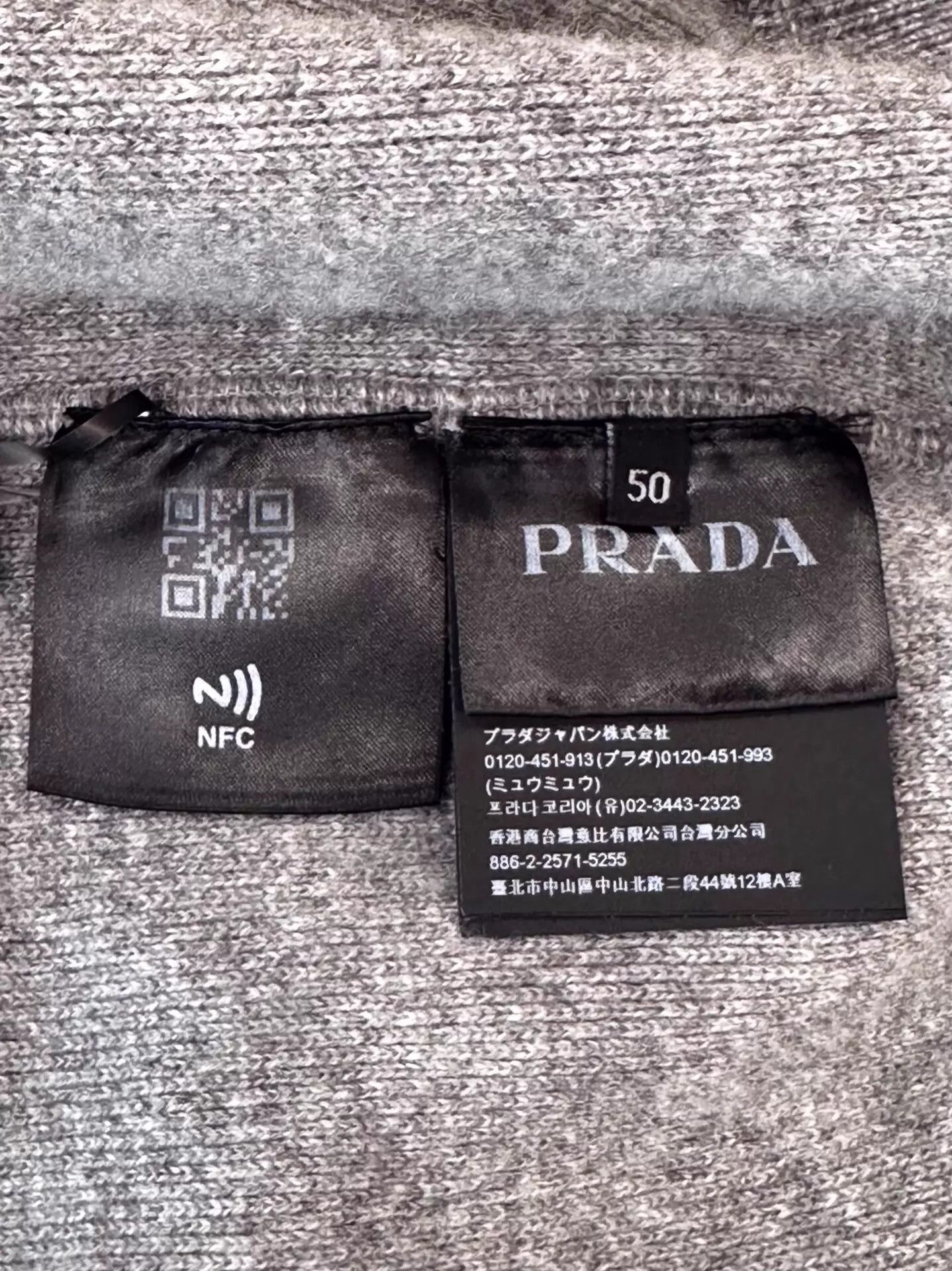Prada Prada gray cashmere sweater, embroidered triangle logo, 50 Size US M / EU 48-50 / 2 - 6 Thumbnail