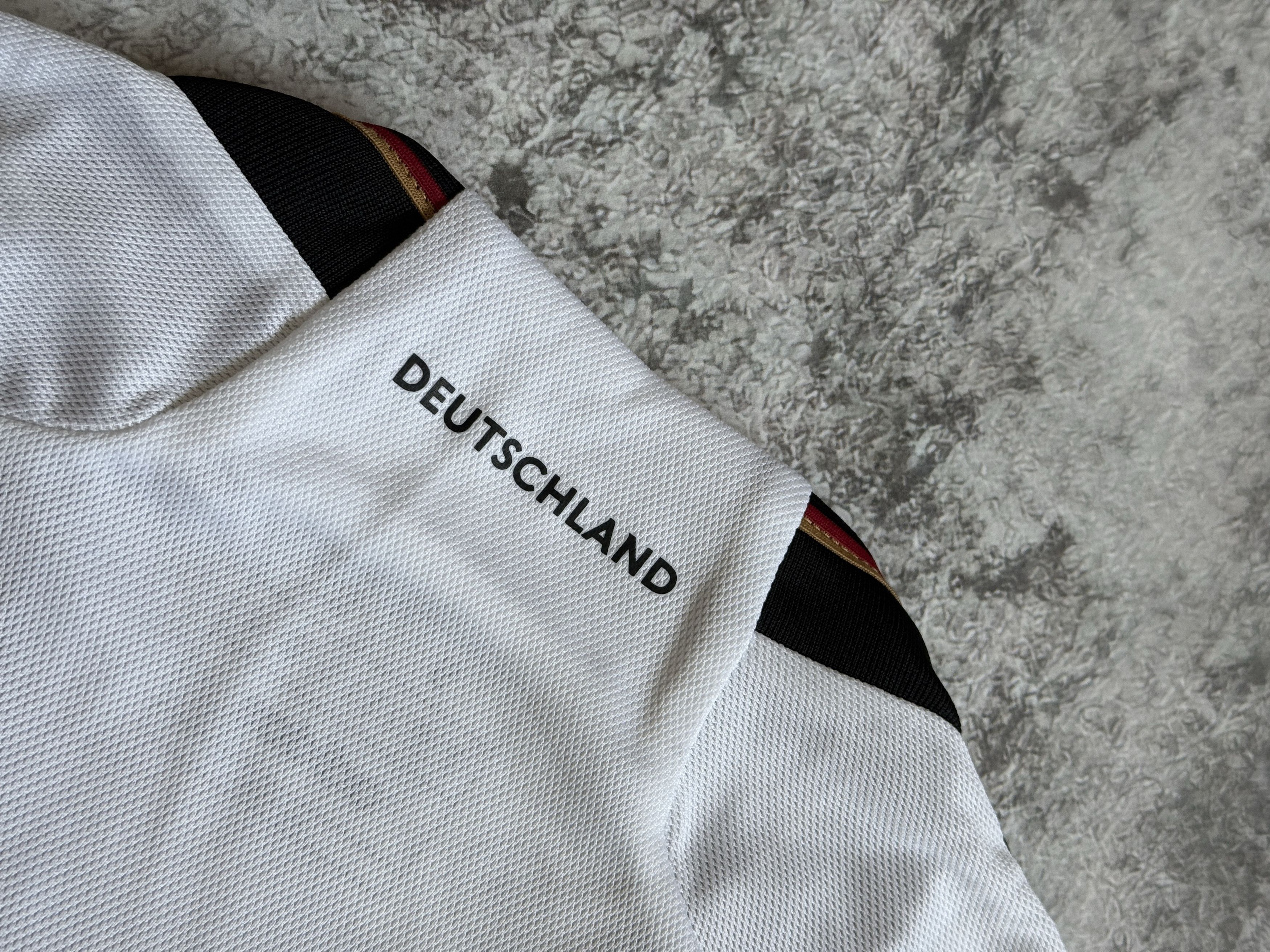 Adidas GERMANY 22/23 SHIRT JERSEY FOOTBALL SOCCER ADIDAS S Size US S / EU 44-46 / 1 - 11 Thumbnail