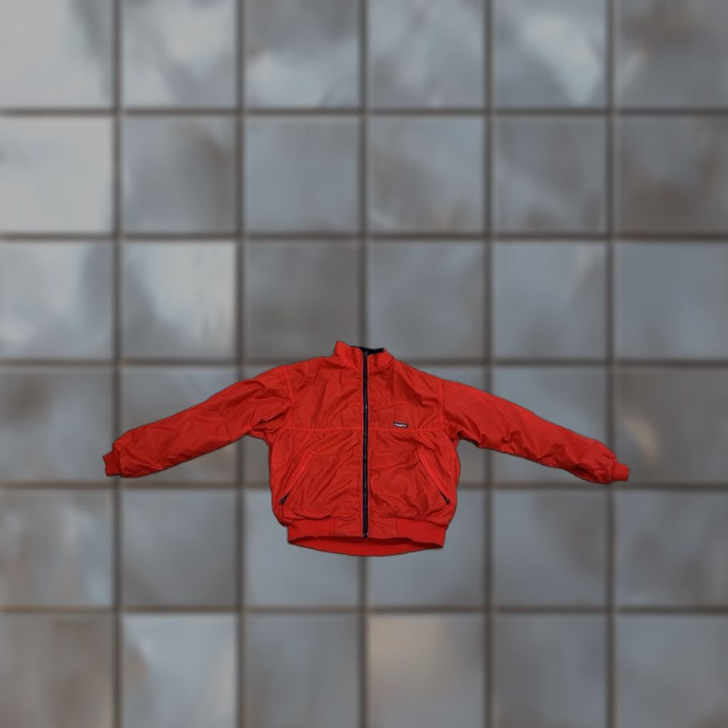 Patagonia VINTAGE Patagonia Men's Fleece Lined Bomber Jacket Red Blue Made in USA L 90s Outdoor Nylon Jacket Size US L / EU 52-54 / 3 - 1 Thumbnail