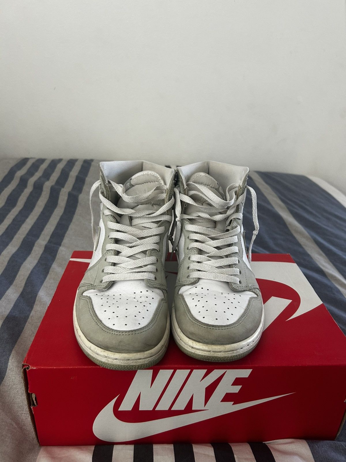 Nike Jordan 1 seafoam Size US 10 / EU 43 - 4 Thumbnail