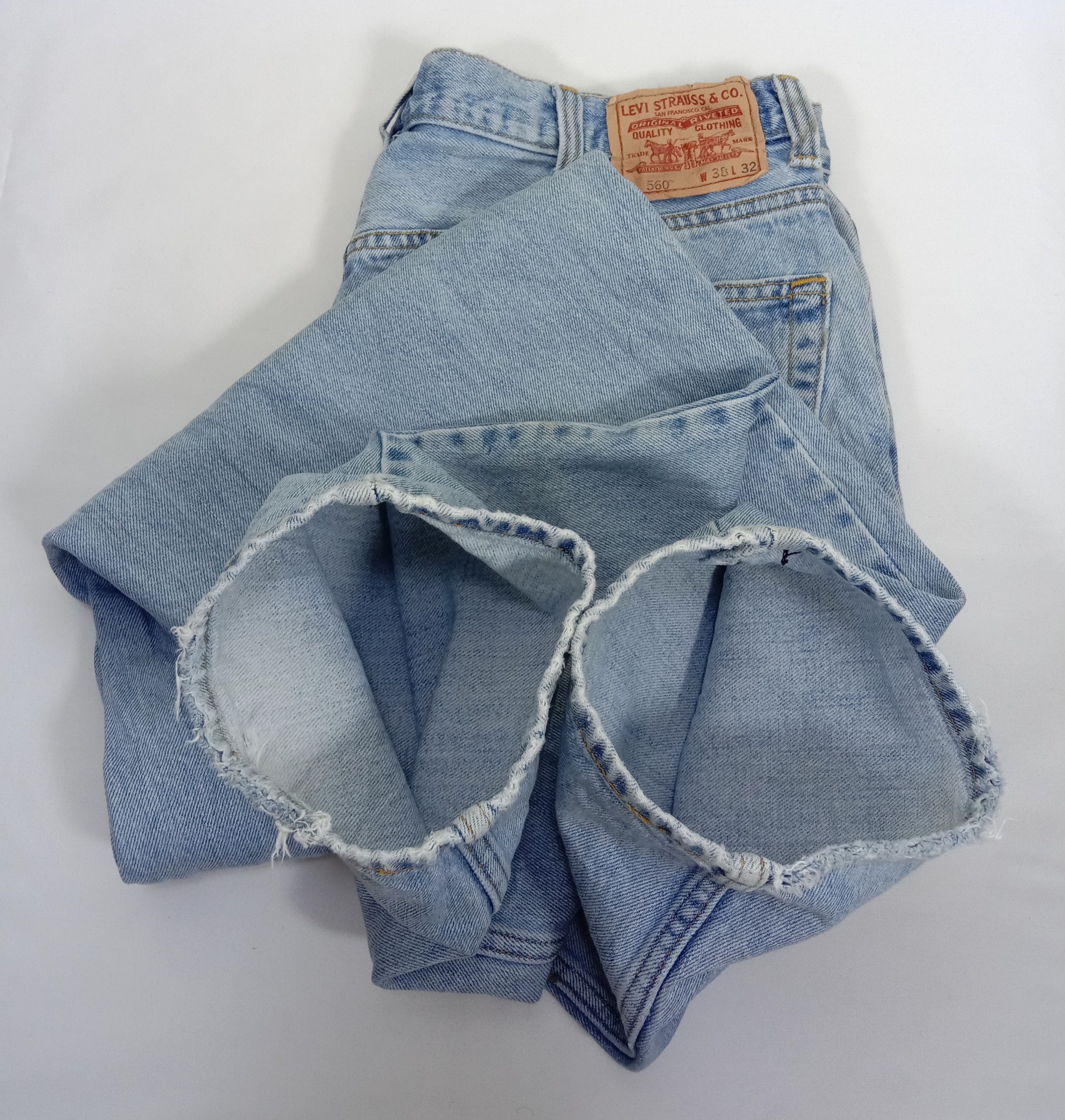 Levi's Vintage Levi's 560 Jeans Light Wash Comfort Fit Denim Size US 38 / EU 54 - 15 Thumbnail