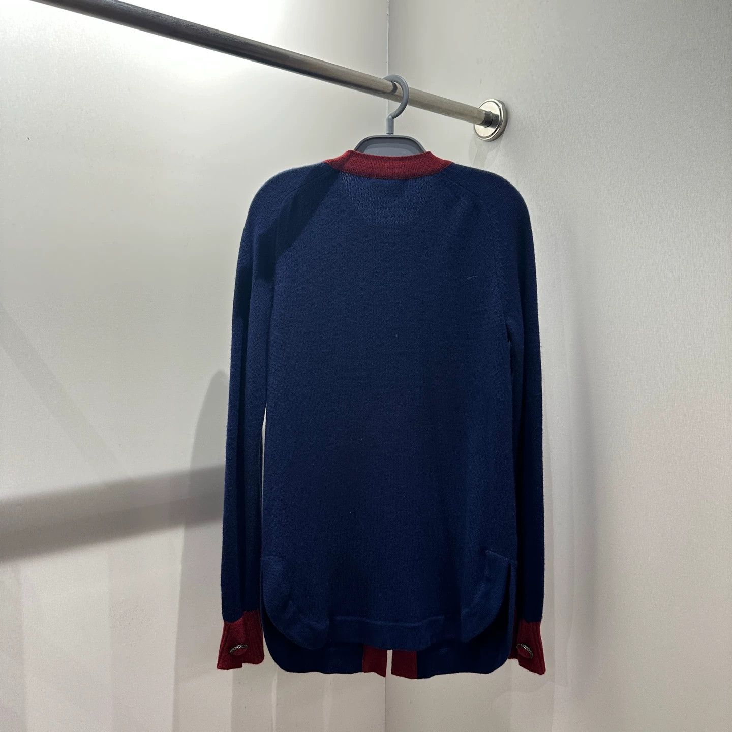 Chanel Chanel color blocked cashmere knit cardigan size 36 Size XS / US 0-2 / IT 36-38 - 2 Thumbnail