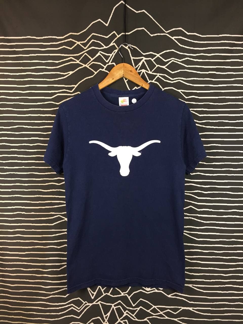 Vintage Vtg 00s Texas Longhorns Silhouette Logo NCAA Collegiate Tee Size US S / EU 44-46 / 1 - 2 Thumbnail