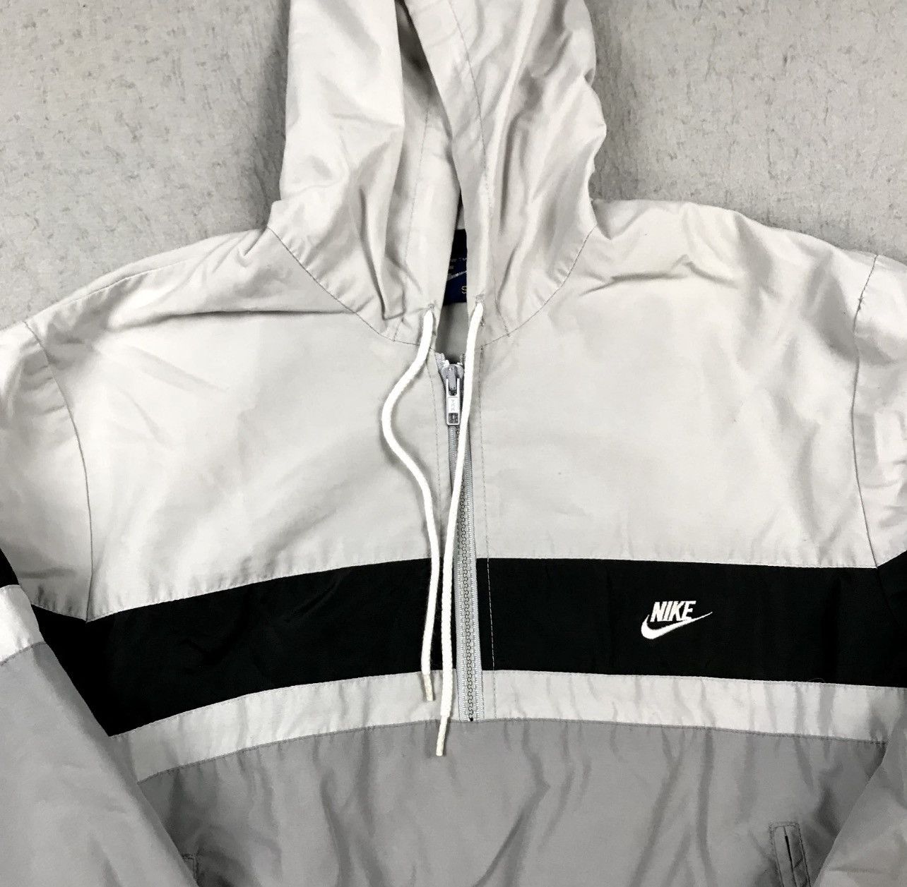 Nike Nike Jacket Mens Small Gray White Windbreaker 1/4 Vintage Size US S / EU 44-46 / 1 - 2 Thumbnail