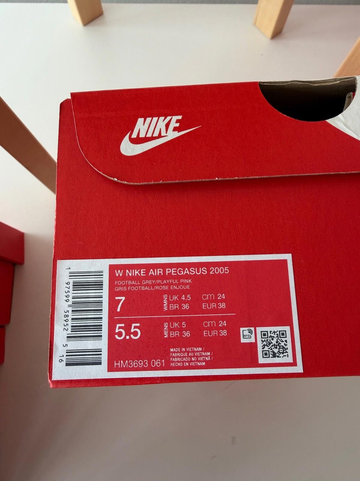 Nike new nike womens w air pegasus 2005 sneakers shoes pink 7 38 Size US 7 / IT 37 - 6 Thumbnail