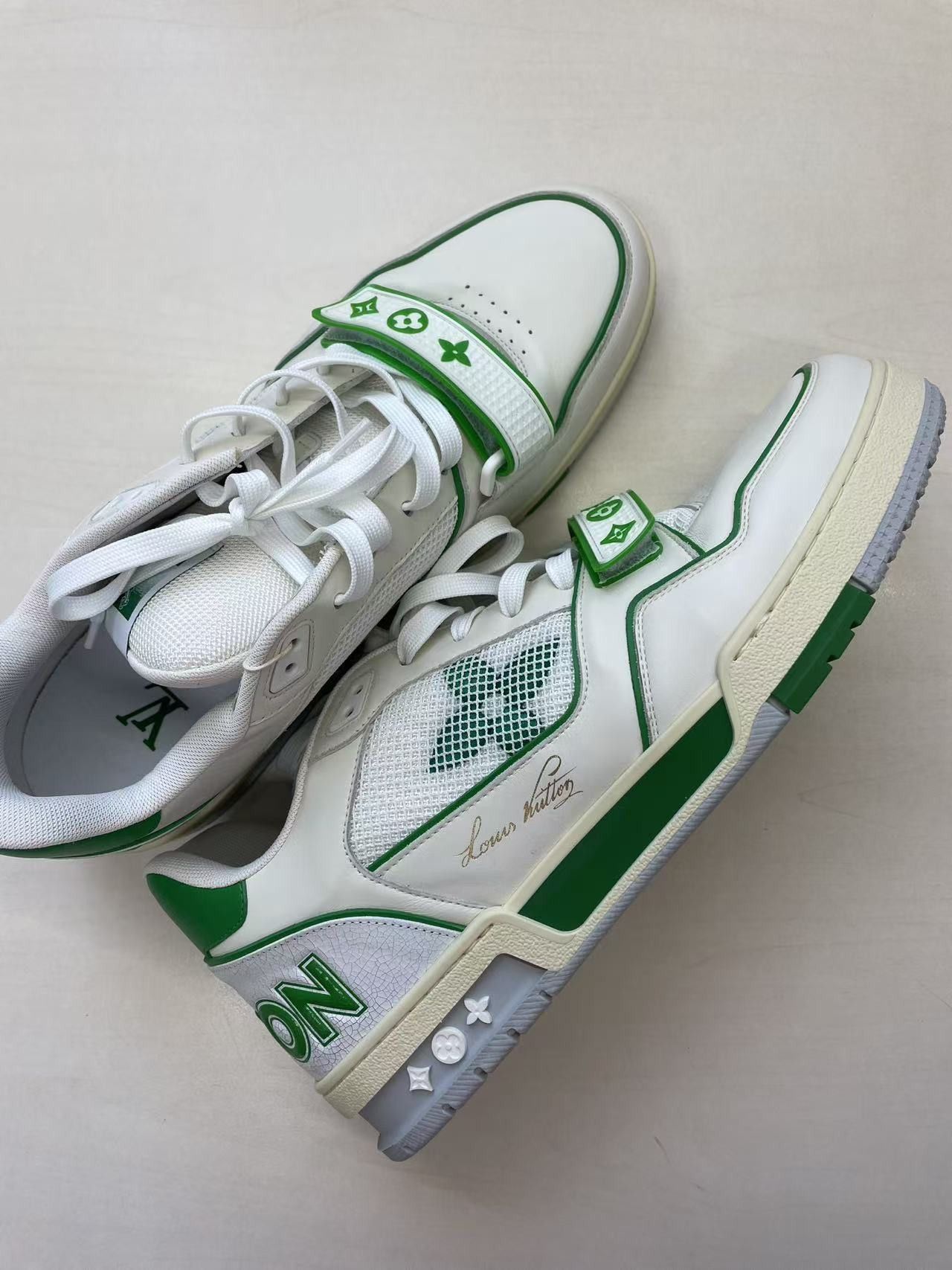 Louis Vuitton Louis Vuitton Green White Monogram Trainer Sneaker Size US 10 / EU 43 - 5 Thumbnail