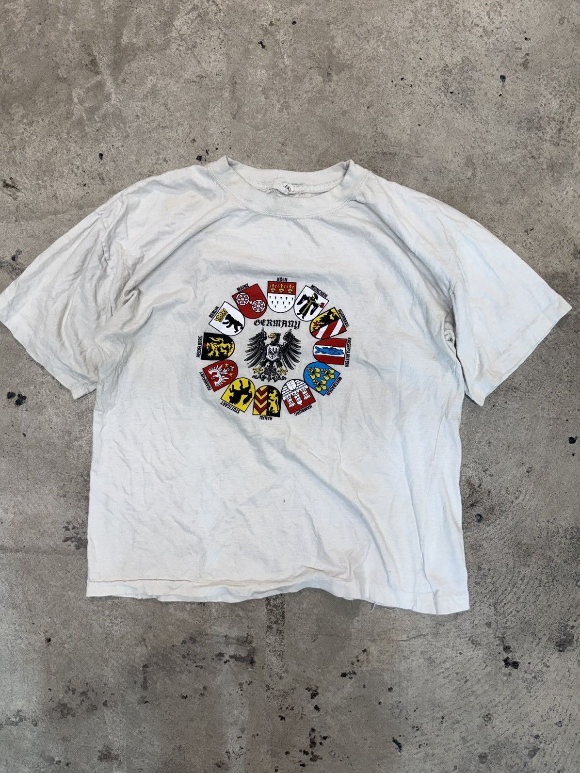 Vintage Vintage Germany Crest Tee Size US L / EU 52-54 / 3 - 1 Thumbnail