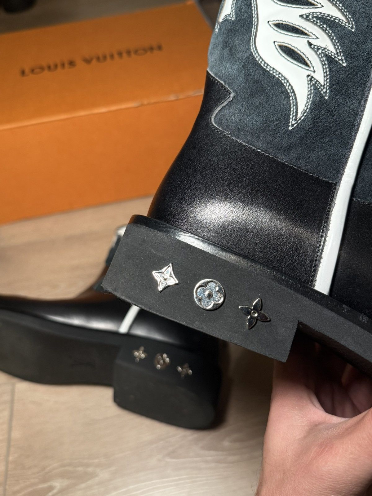 Louis Vuitton Louis Vuitton Canyon boot Size US 9 / EU 42 - 9 Thumbnail