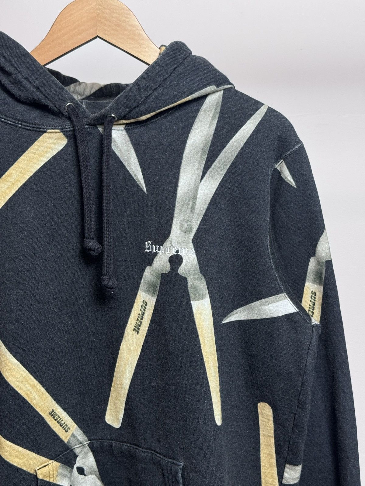 Supreme Supreme Shears Hooded Sweatshirt. Size US M / EU 48-50 / 2 - 3 Thumbnail