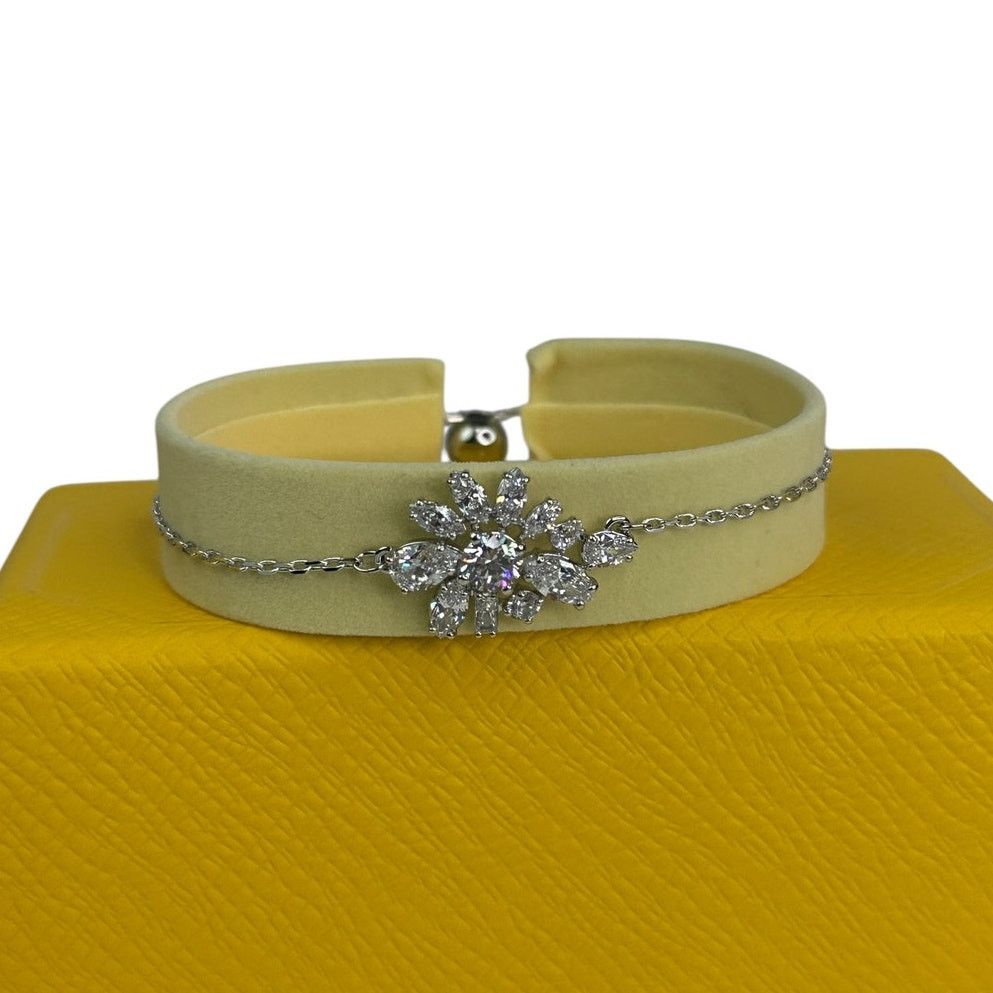 Swarovski Swarovski Gema Adjustable bracelet Mixed cuts, Flower Size ONE SIZE - 1 Thumbnail