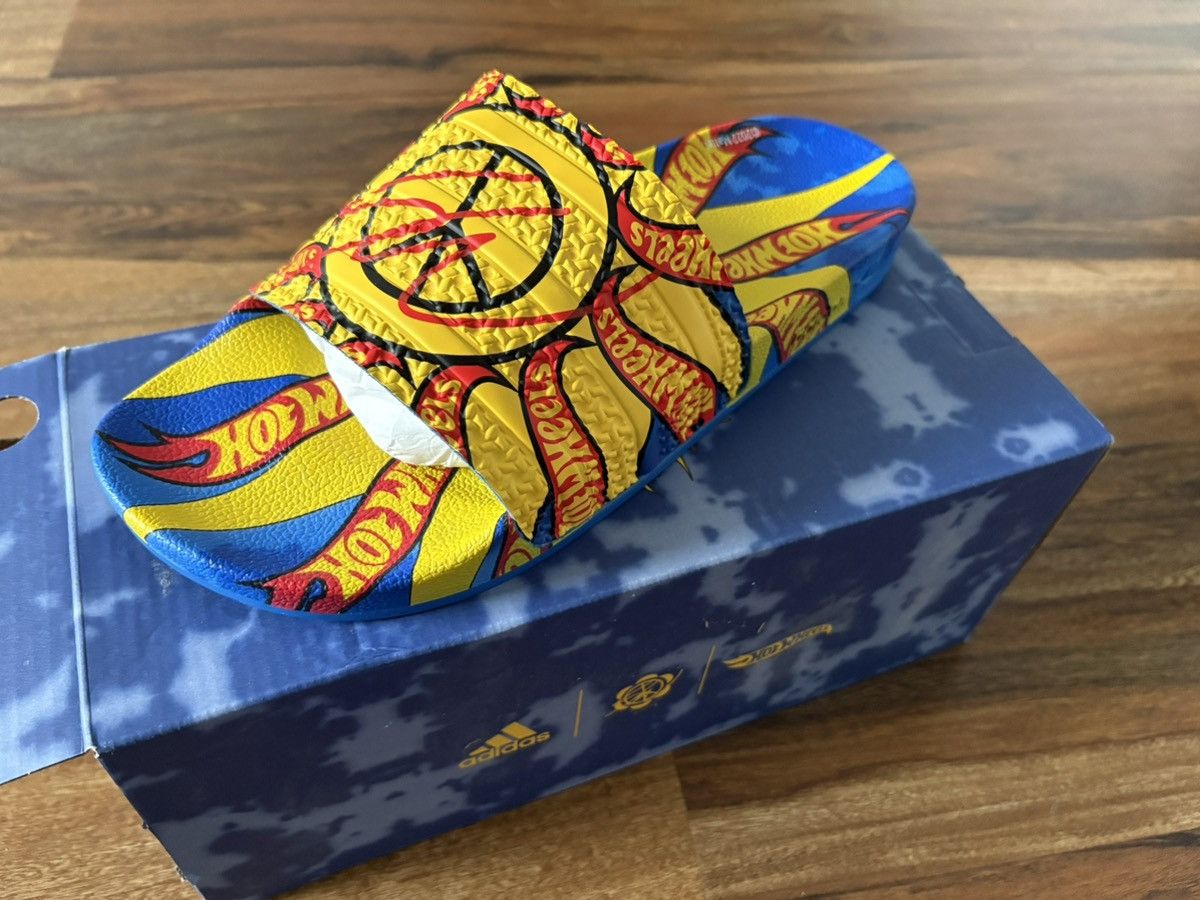 Adidas New Adidas X Sean Wotherspoon X Hot Wheels Adilette Slide 9 Size US 9 / EU 42 - 1 Thumbnail