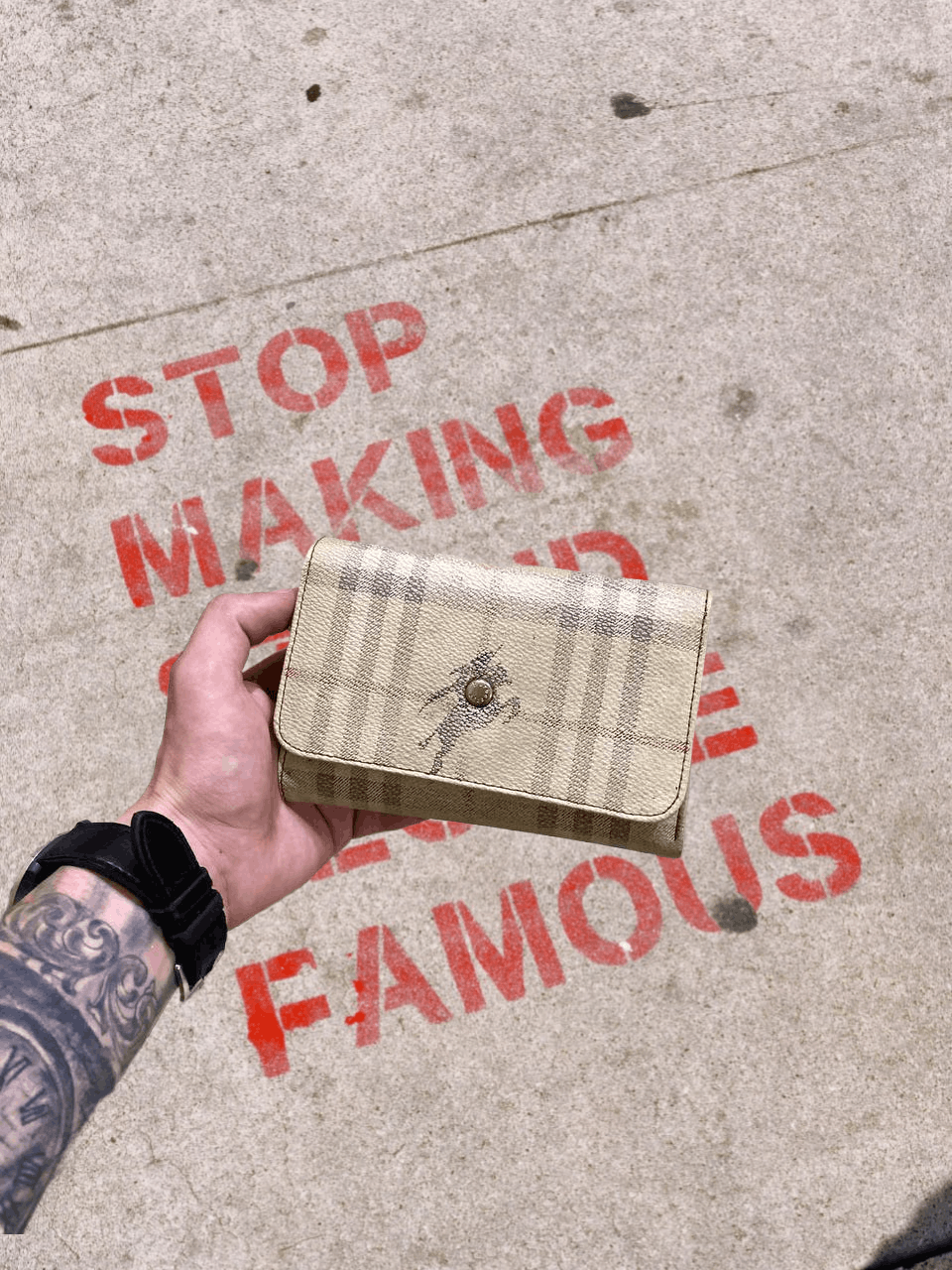 Burberry Vintage Burberry Nova Check Leather Wallet Size ONE SIZE - 1 Thumbnail