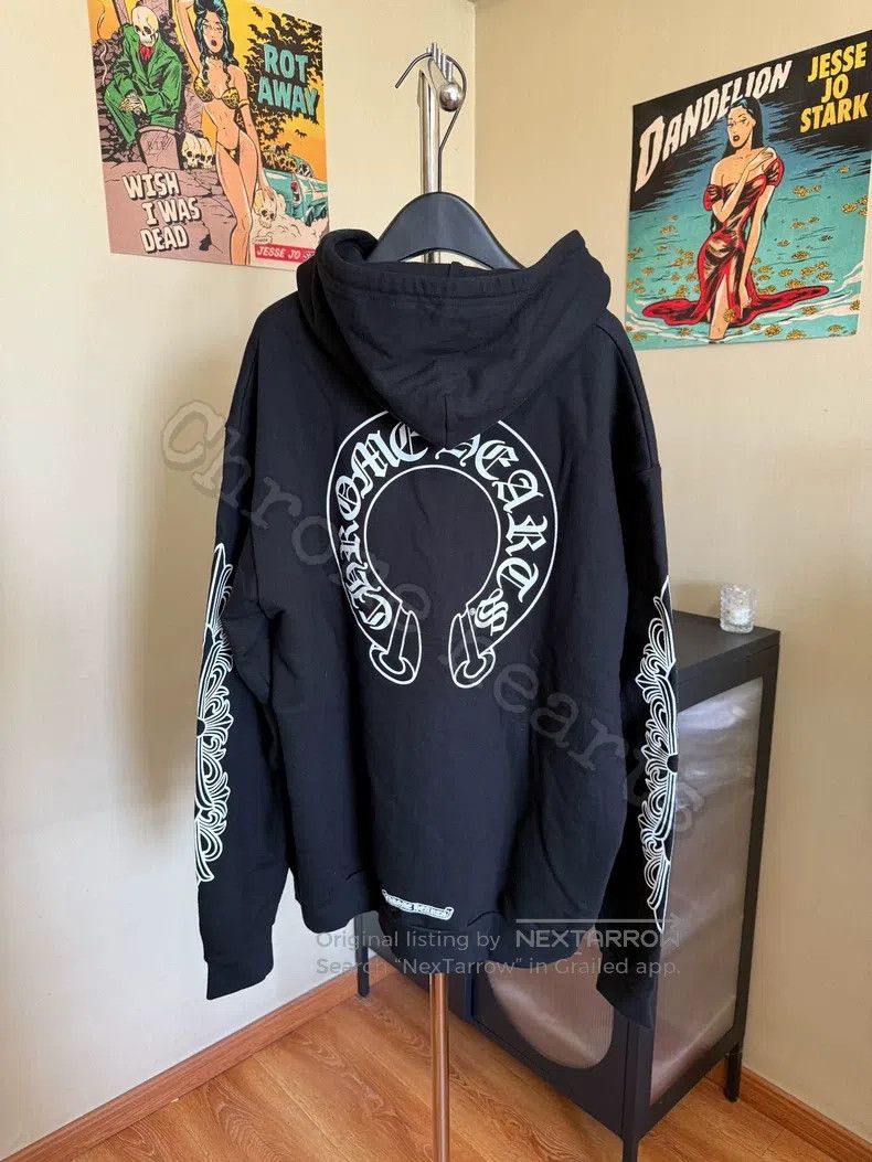 CHROME HEARTS Size XL Cross arm horseshoe zipper sweater