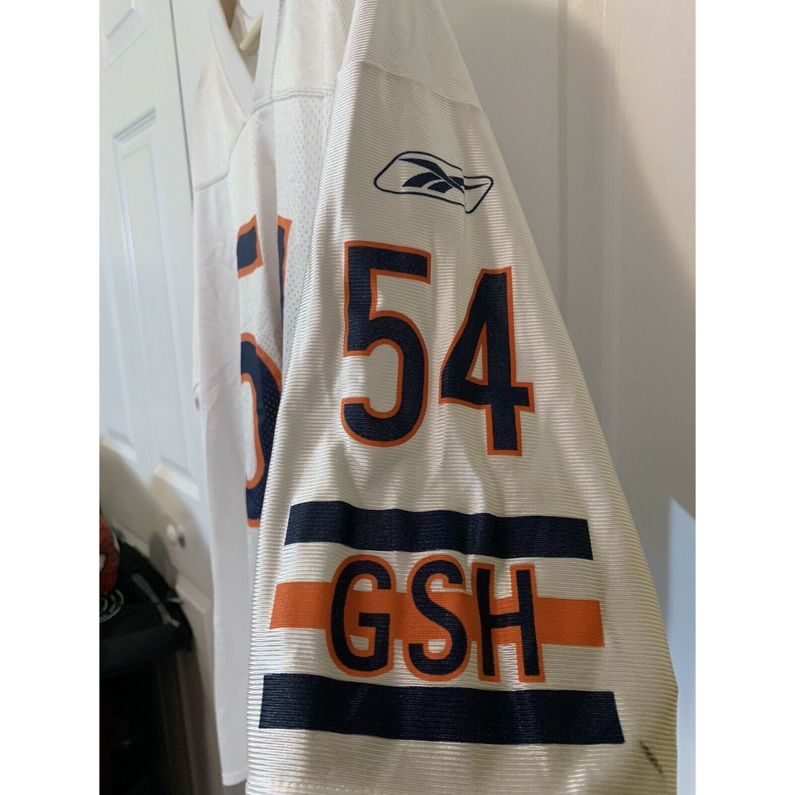 Reebok Reebok 54 Urlacher Men’s Sz XL White JERSEY NFL logo an Size US XL / EU 56 / 4 - 4 Thumbnail