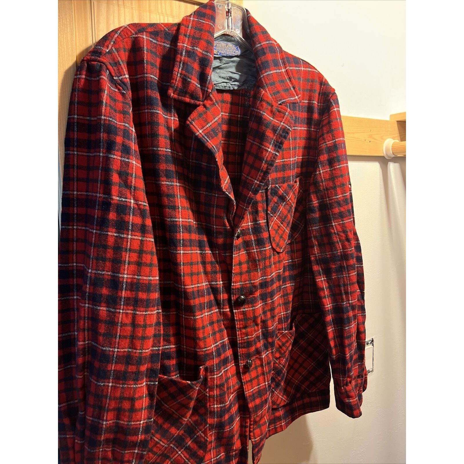 Pendleton Pendleton VTG Men’s M Red Plaid Wool Button Flannel Jacket Size US M / EU 48-50 / 2 - 4 Thumbnail