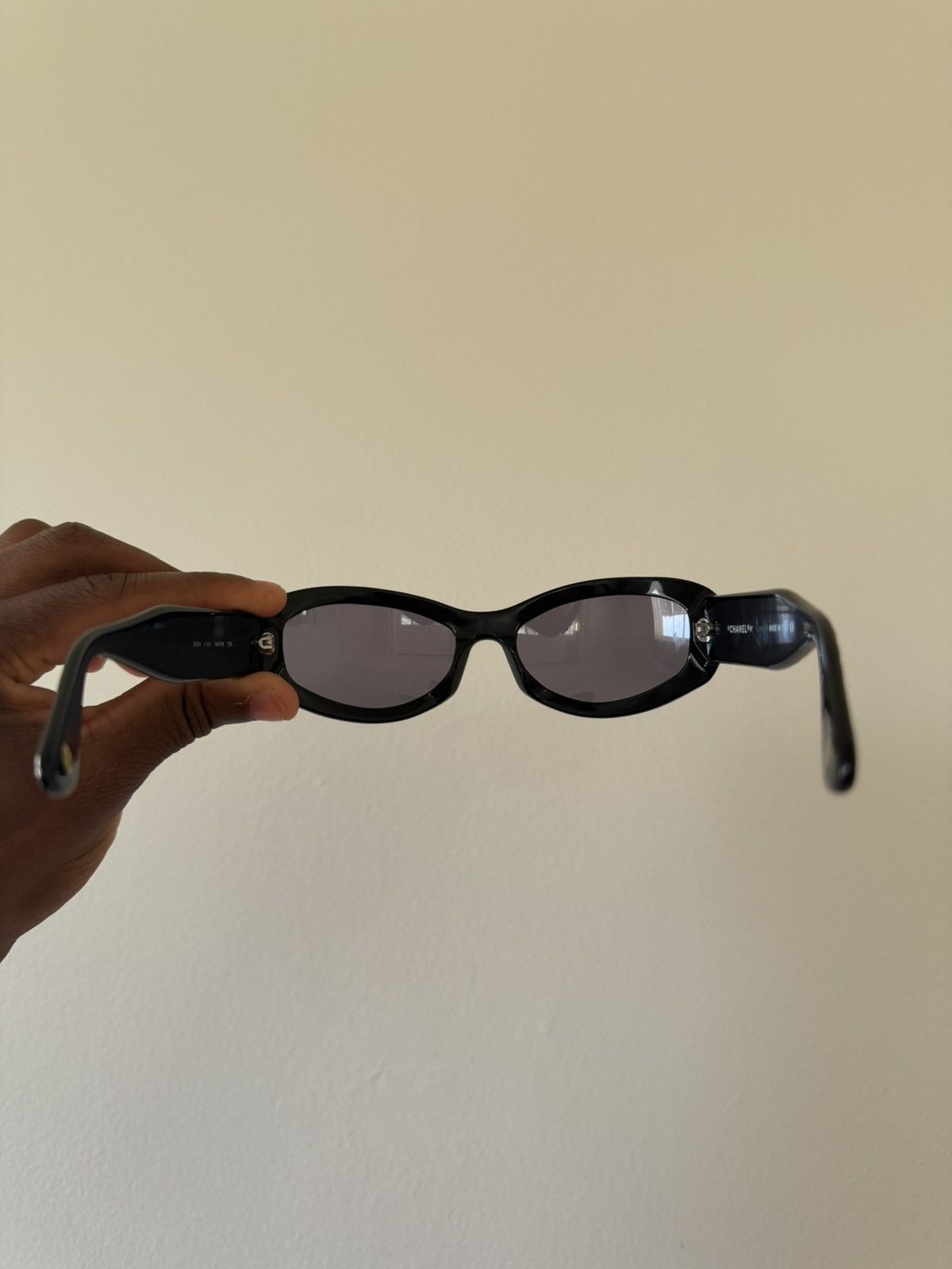 Chanel Vintage Chanel Oval Sunglasses- Black Size ONE SIZE - 3 Thumbnail