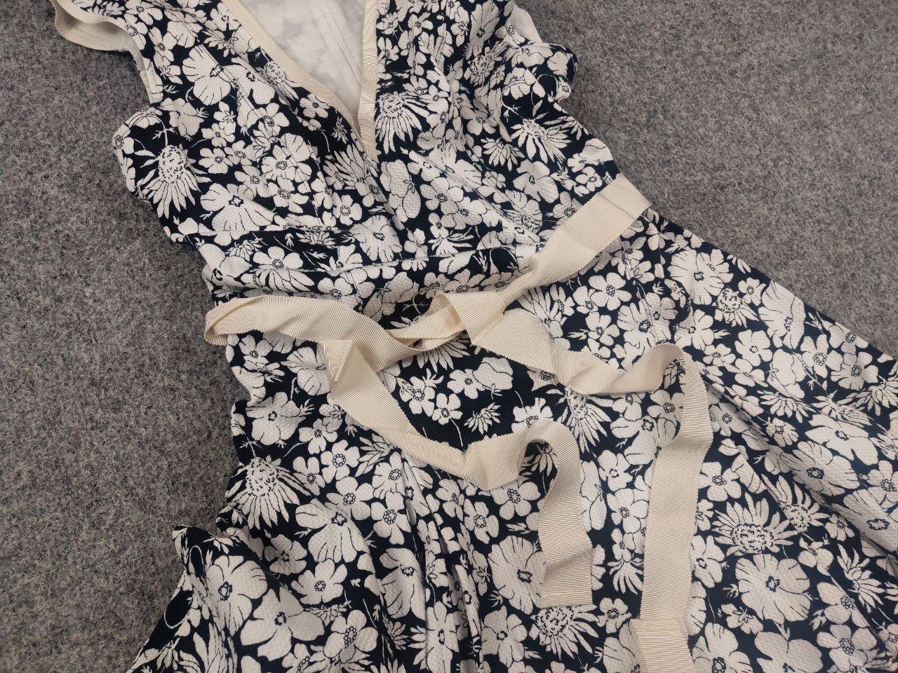 Max Mara MAX&CO Max Mara floral print midi A-Line Dress Sleeveless Size M / US 6-8 / IT 42-44 - 5 Thumbnail