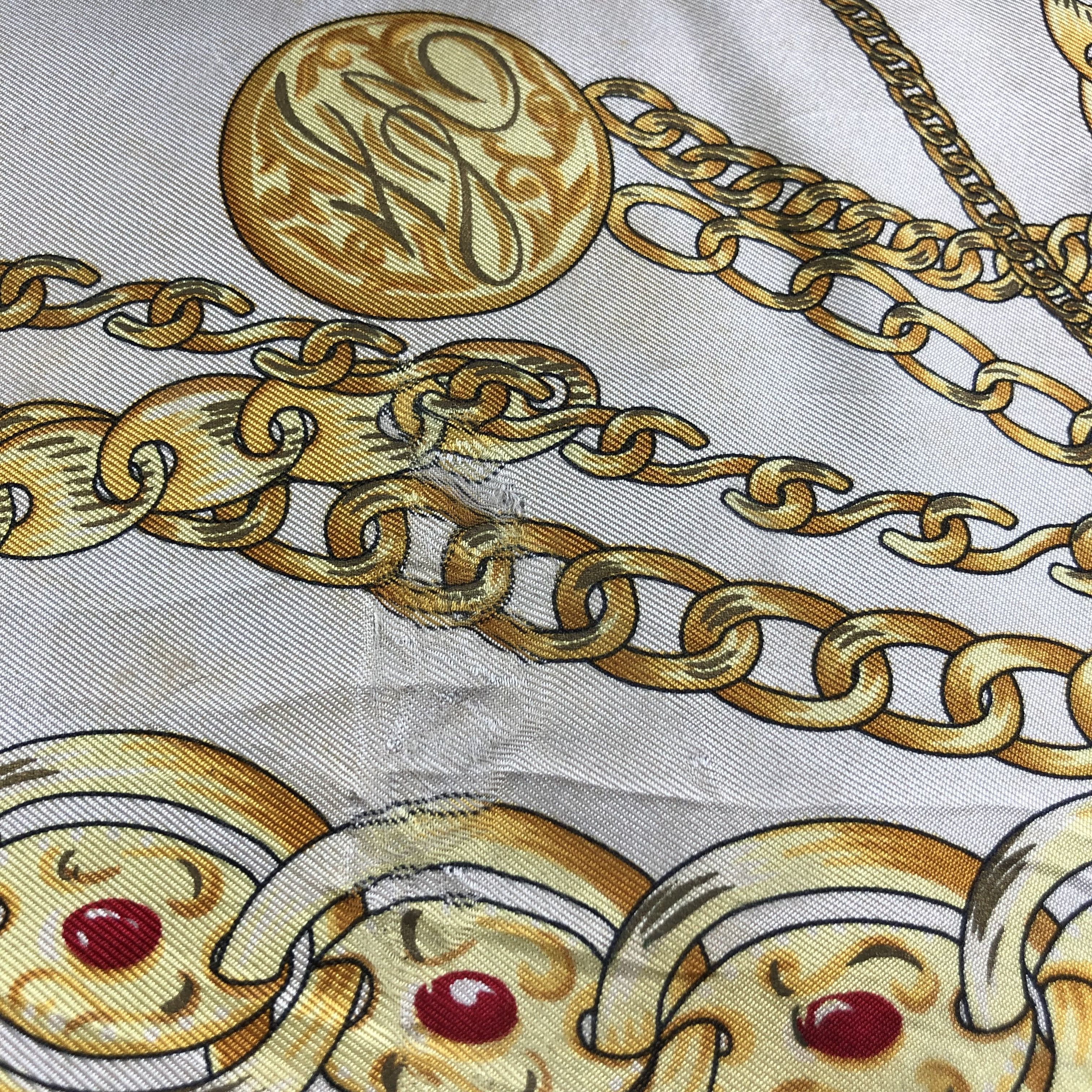 Vintage Vivi Fleurs Luxury Gold Chains Silk Scarf M474 Size ONE SIZE - 5 Thumbnail
