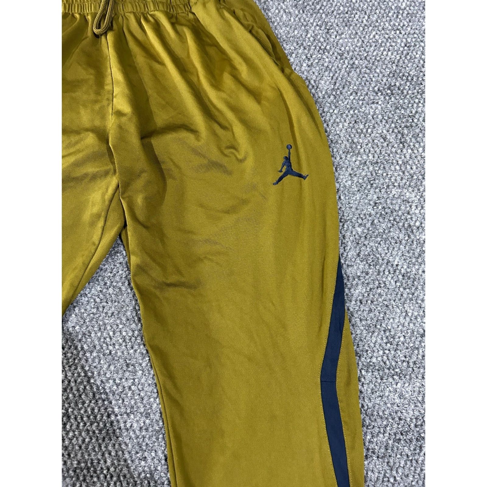 Jordan Brand Jordan Track Pants Mens XL Olive Green Joggers Athletic Zip Ankle Jumpman Logo Size US 36 / EU 52 - 3 Thumbnail